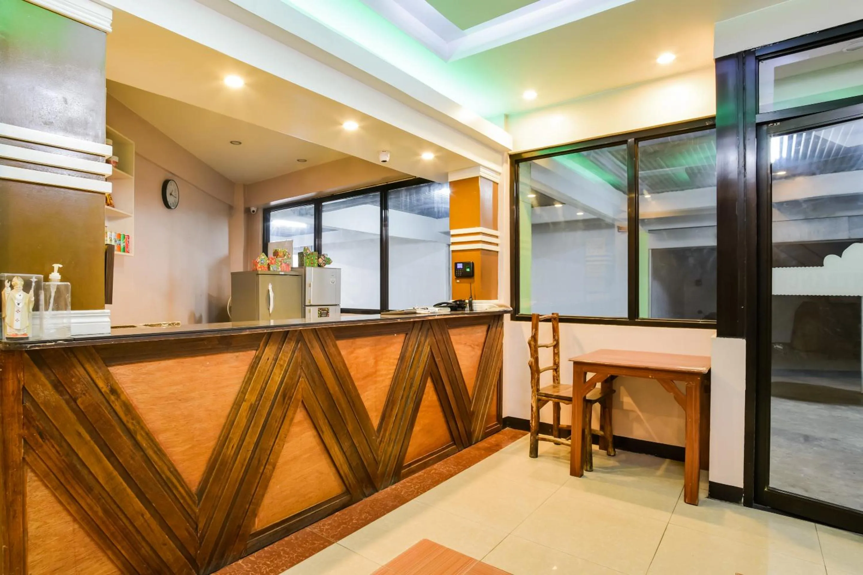 Lobby or reception in OYO 473 Ranchotel Drive-in