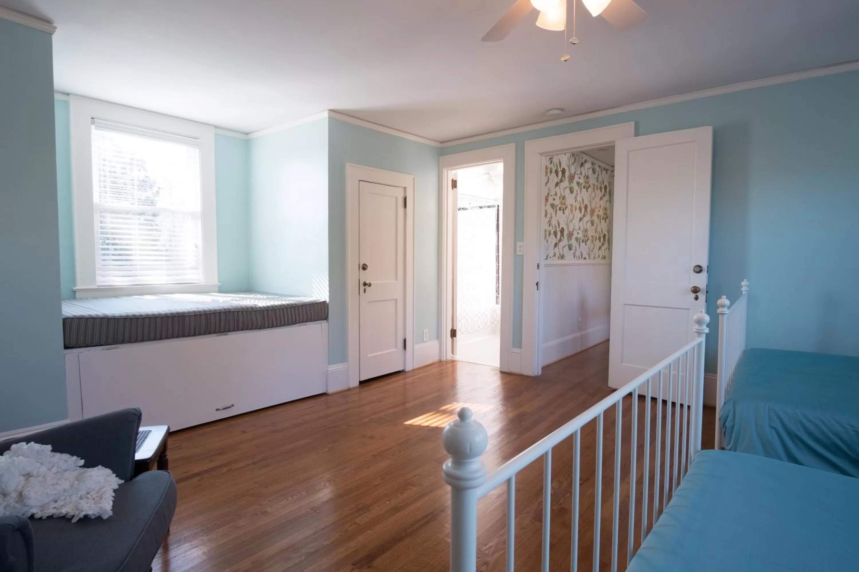 Bed in Swamp Rabbit Inn Travelers Rest