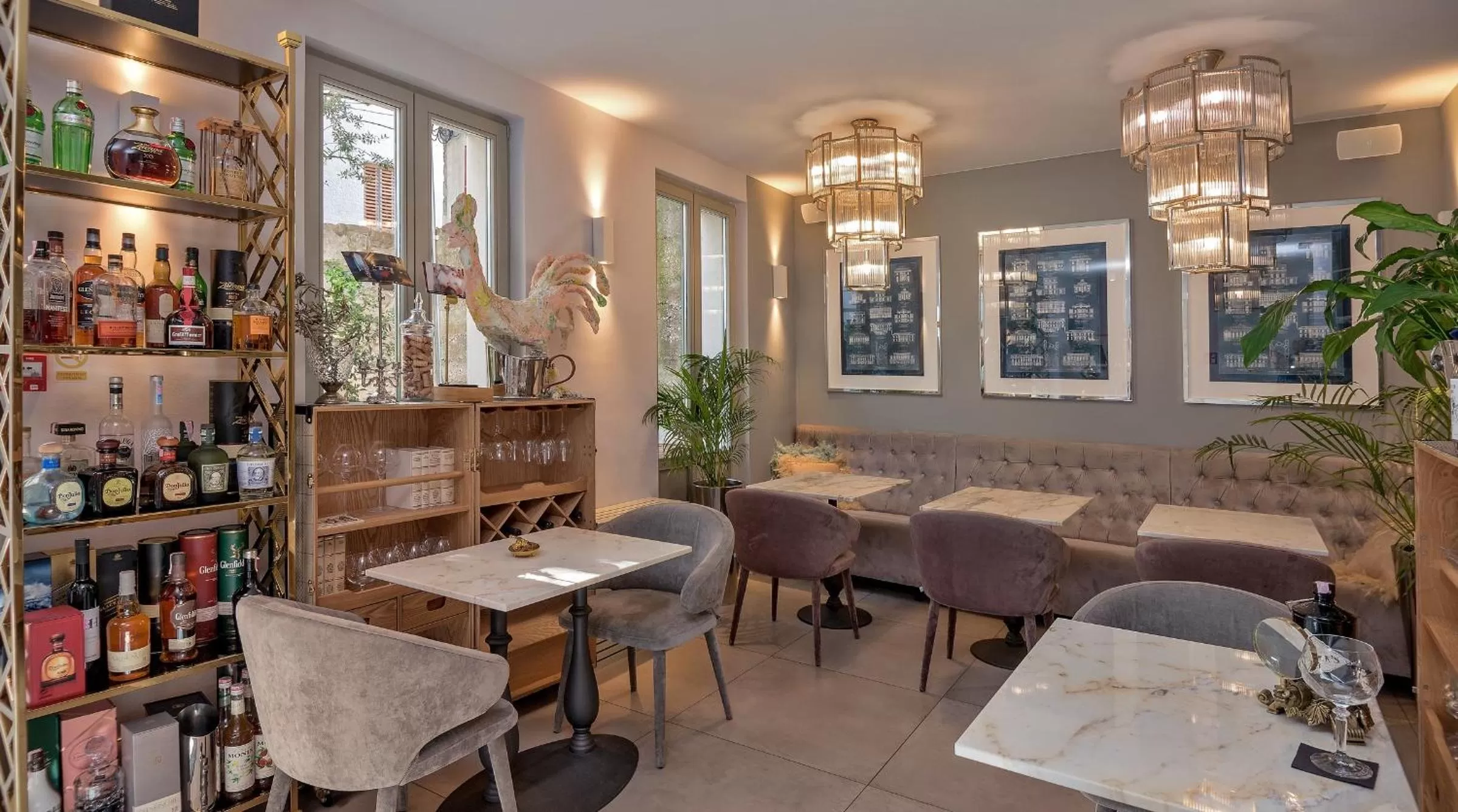 Lounge or bar in Heritage Hotel 19