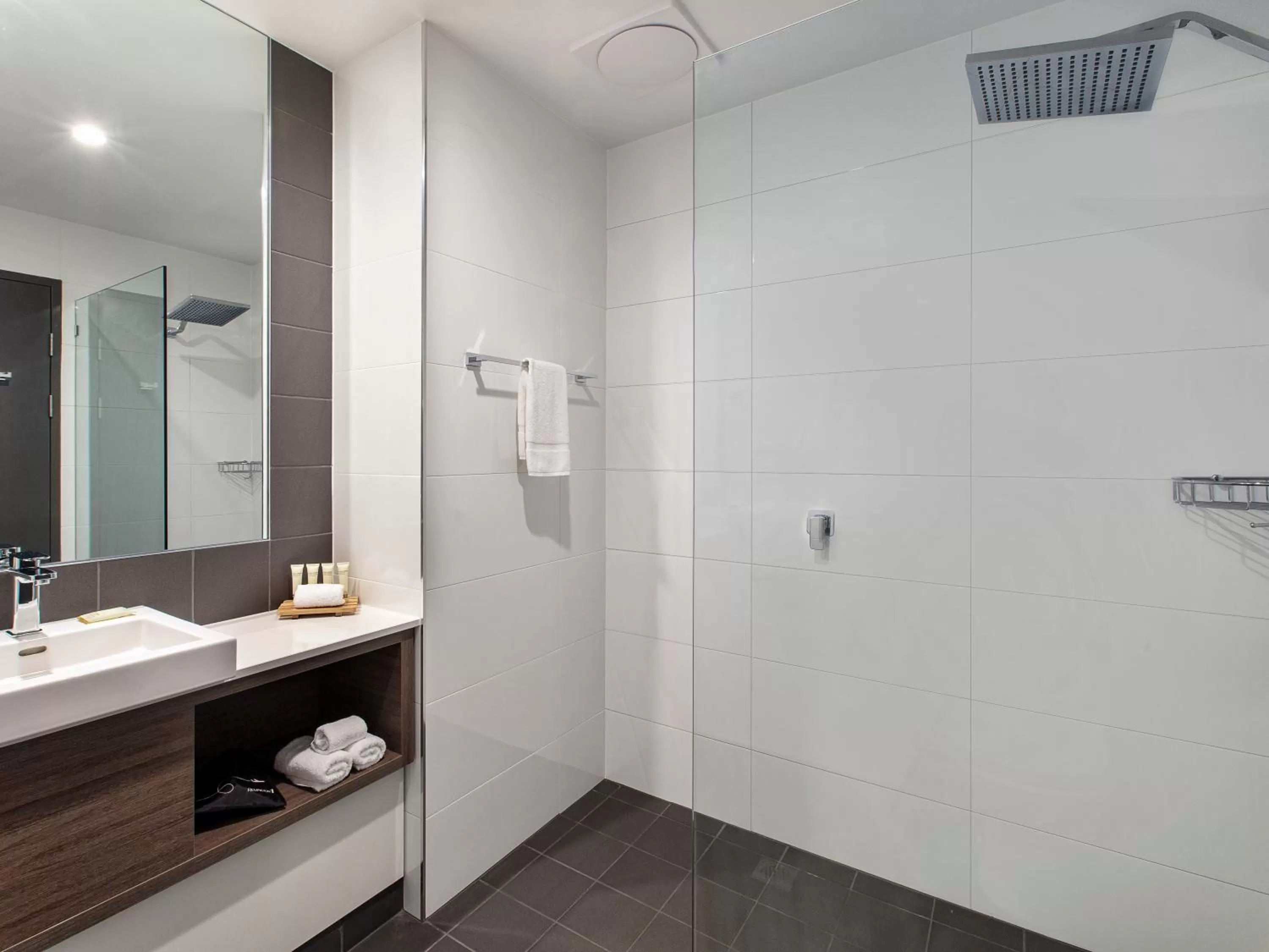 Bathroom in Mercure Sunshine Coast Kawana Waters