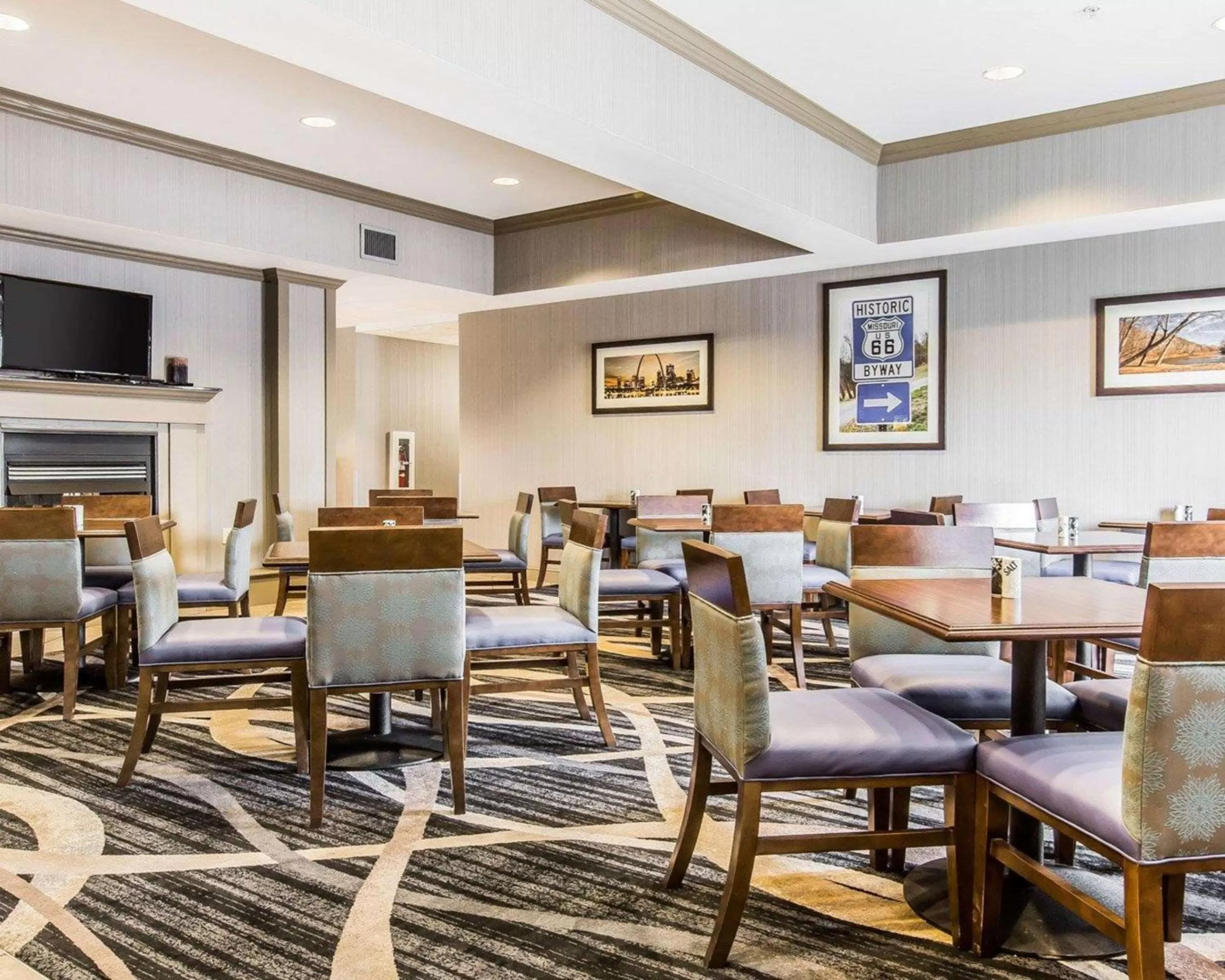 Restaurant/places to eat in Comfort Inn