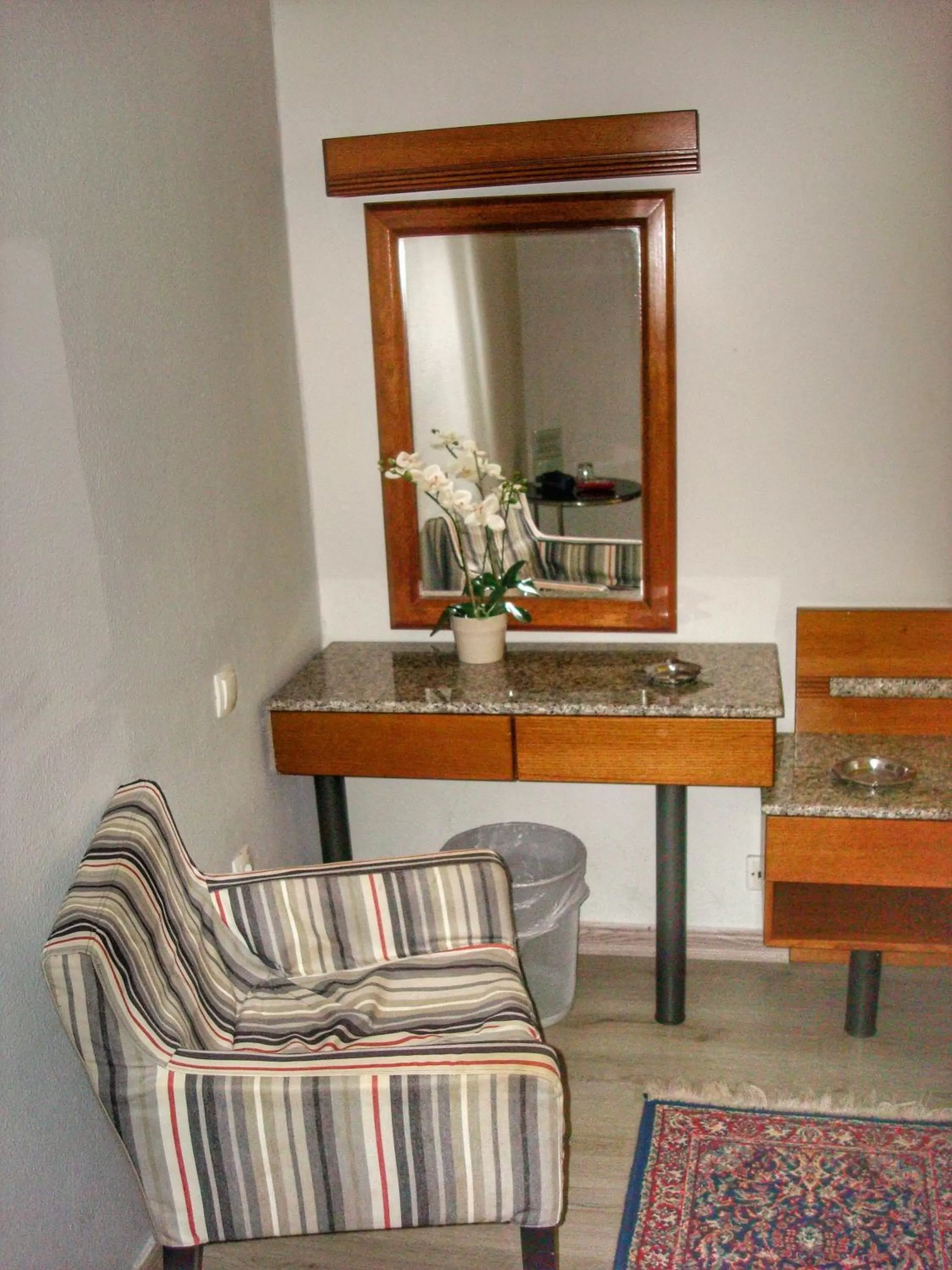 Decorative detail in Park Hotel