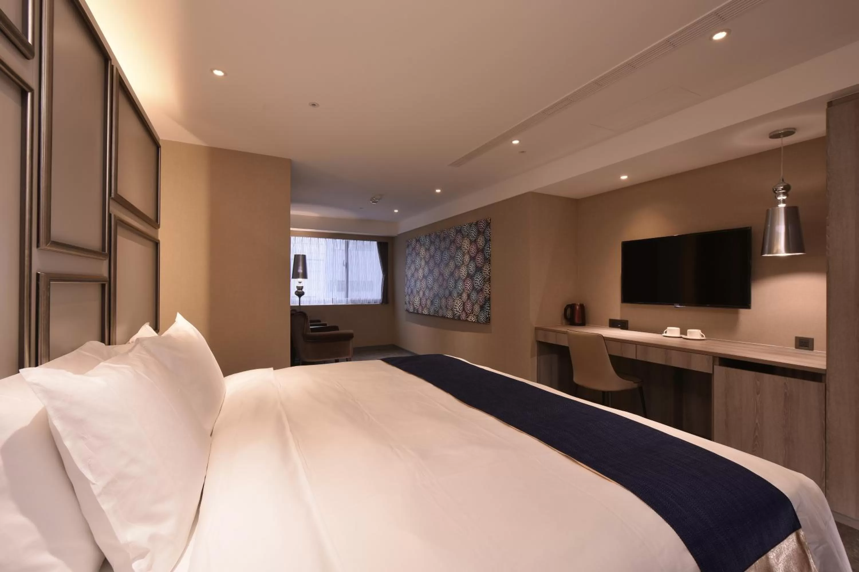 TV and multimedia, Bed in Green World ZhongXiao