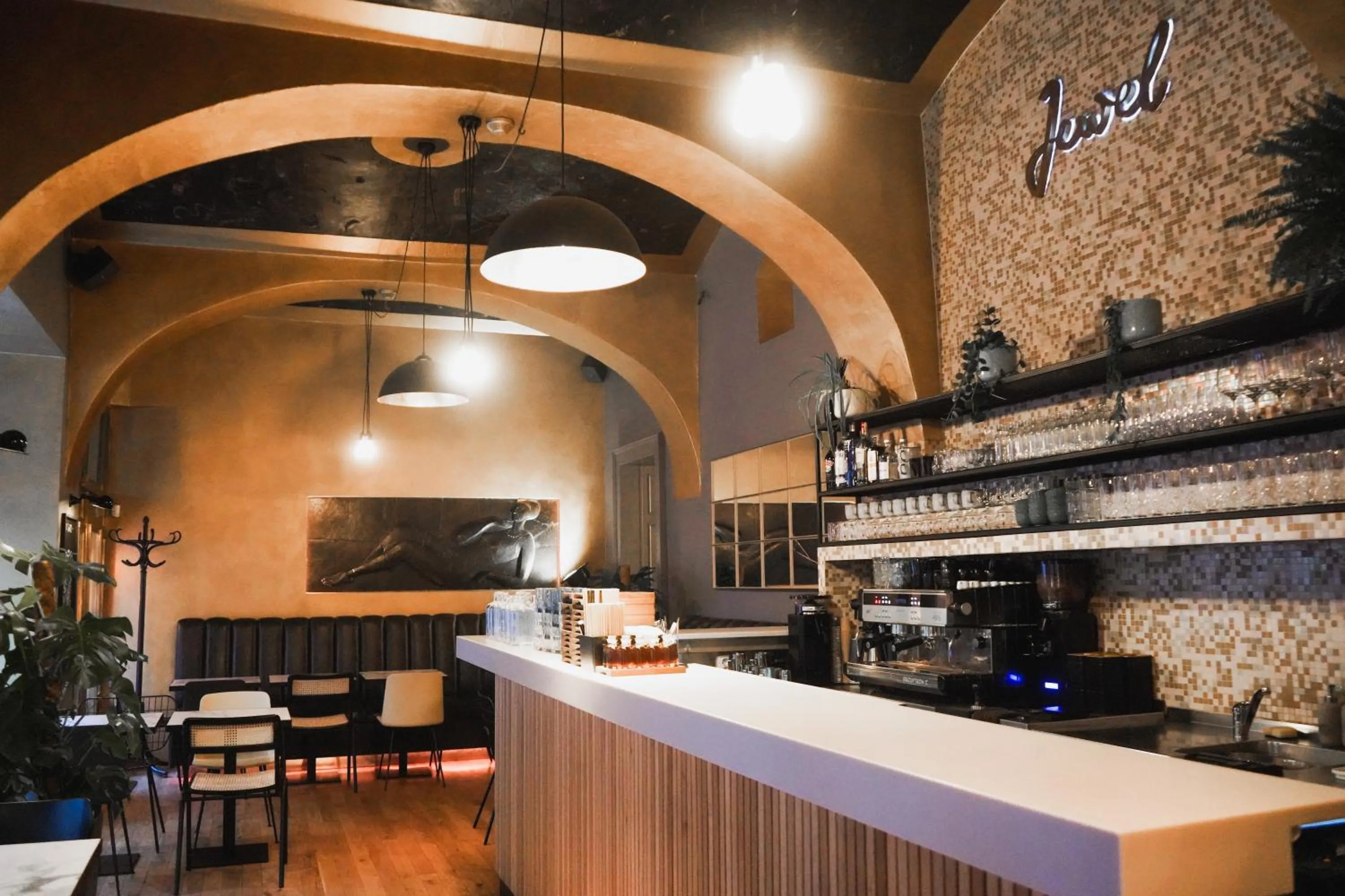 Restaurant/places to eat in Design Hotel Jewel Prague