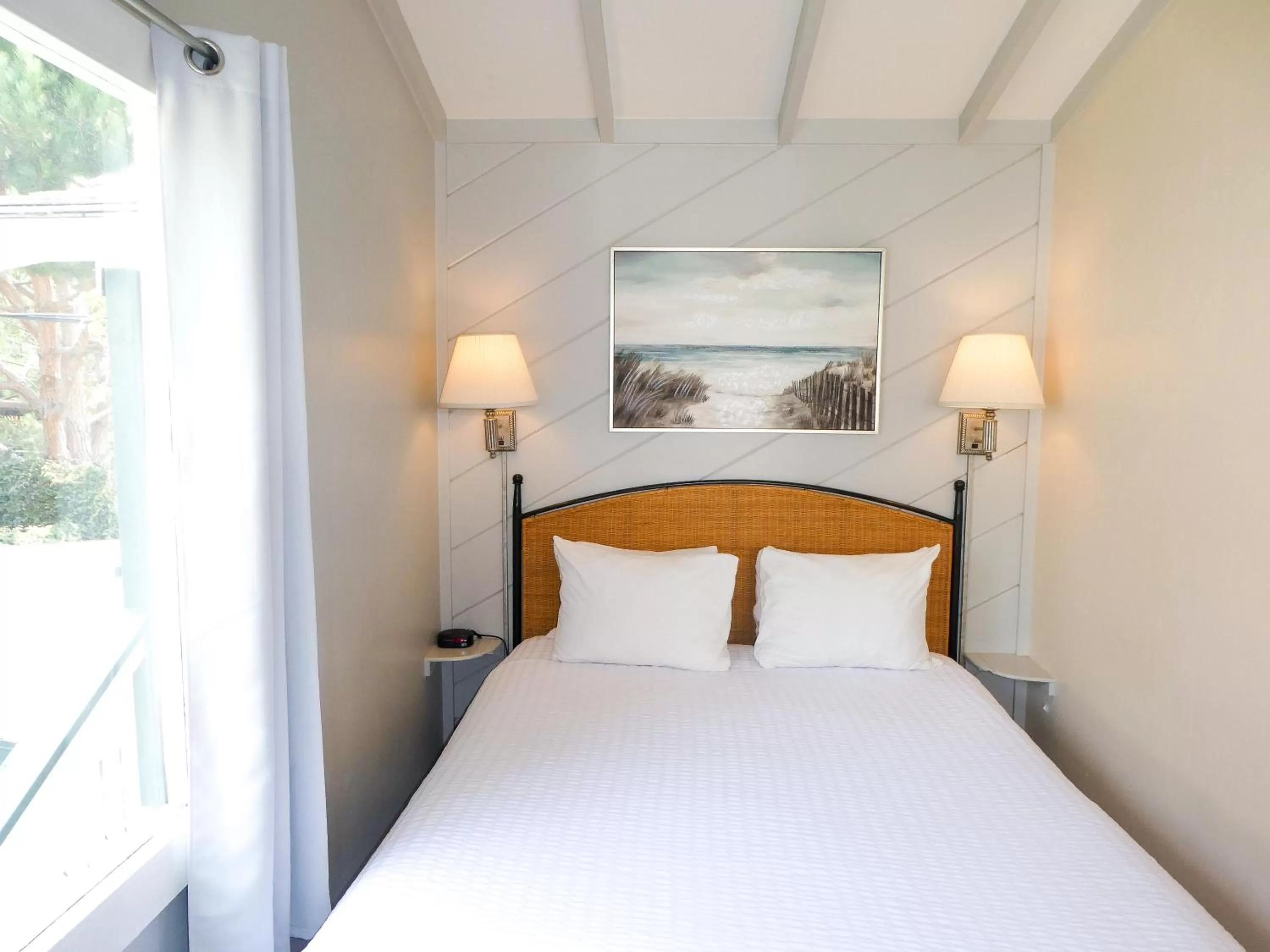 Woodworth Room with Garden View, 1 Queen in Carmel Fireplace Inn