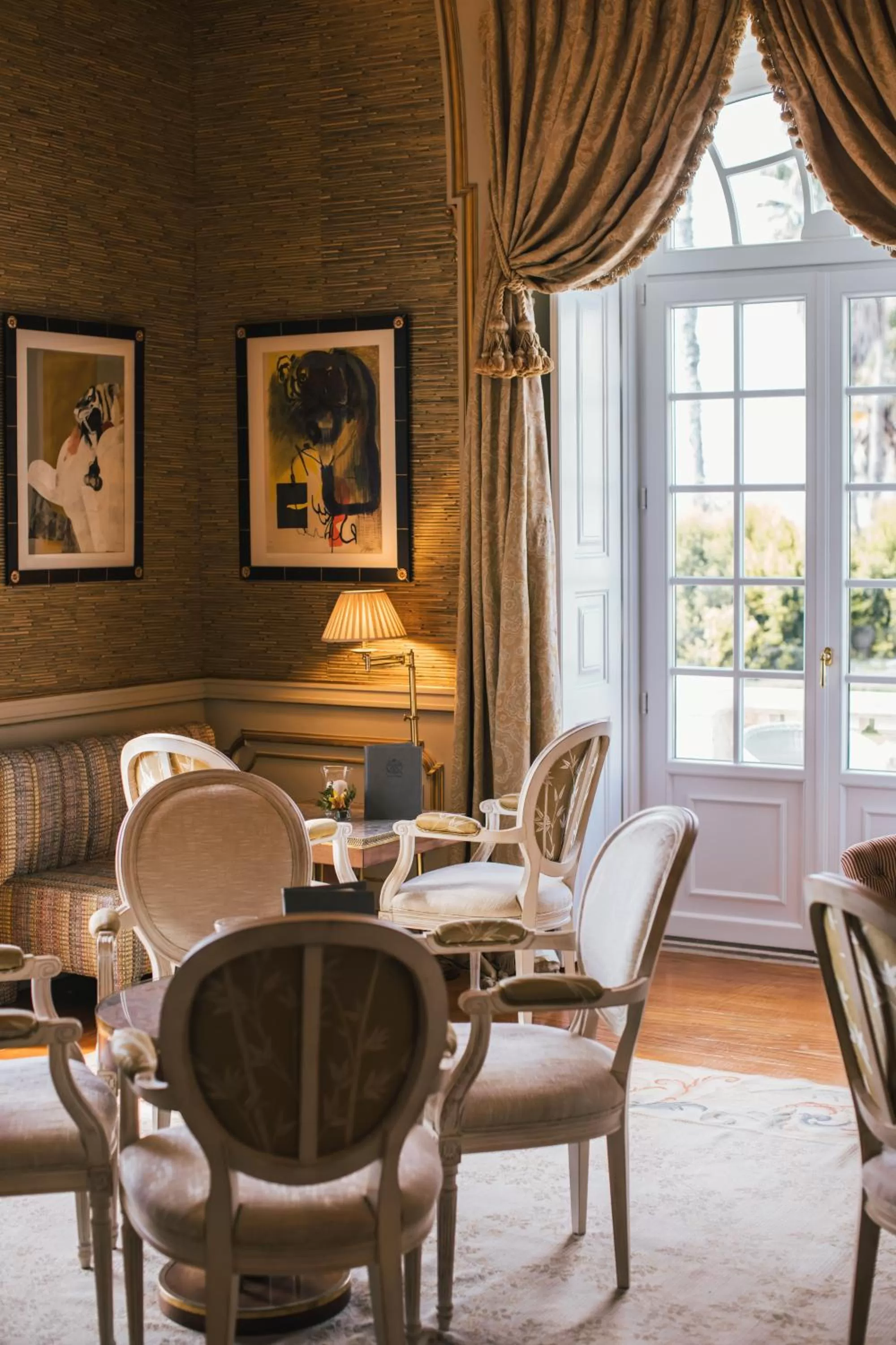 Lounge or bar in Estoril Vintage Hotel