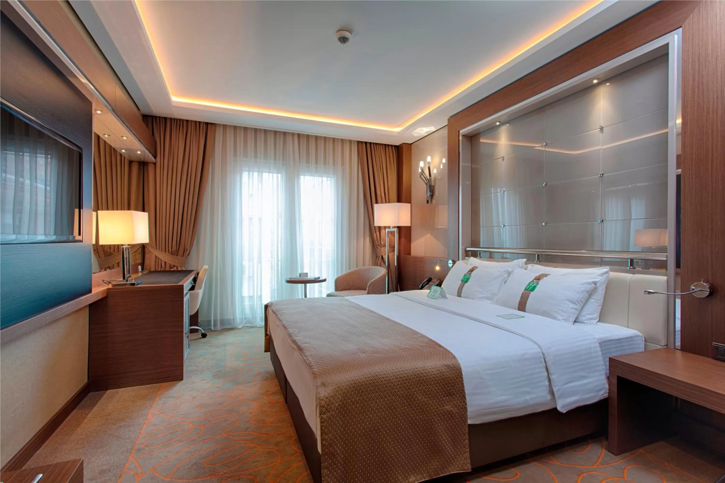 Photo of the whole room, Bed in Holiday Inn Ankara-Kavaklidere by IHG