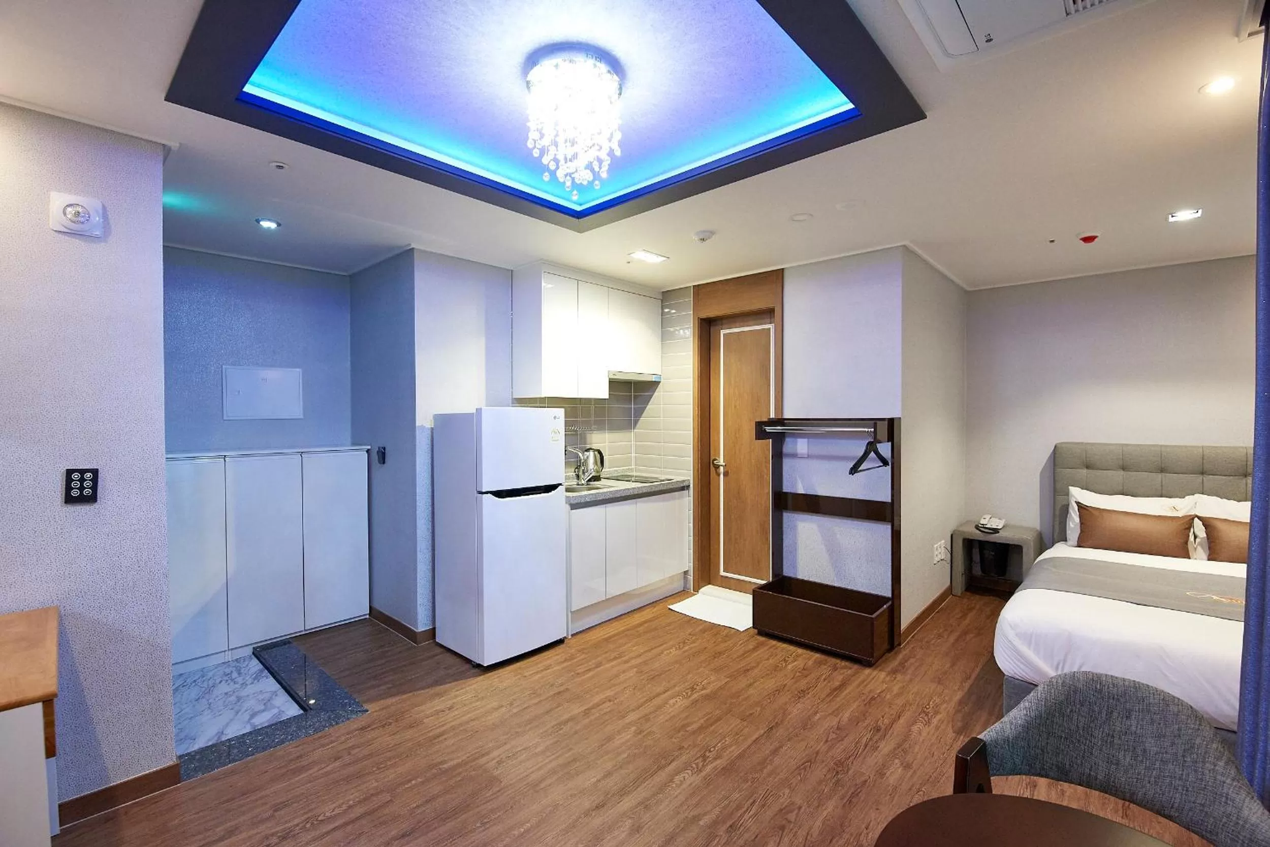 Kitchen/Kitchenette in The Port Hotel Busan