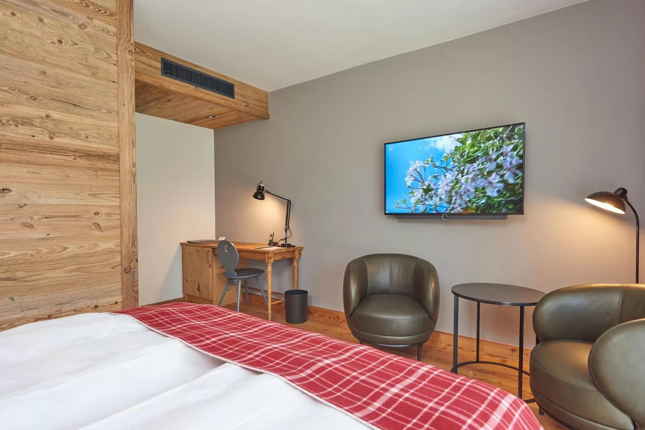 Bed in Das Achental Resort