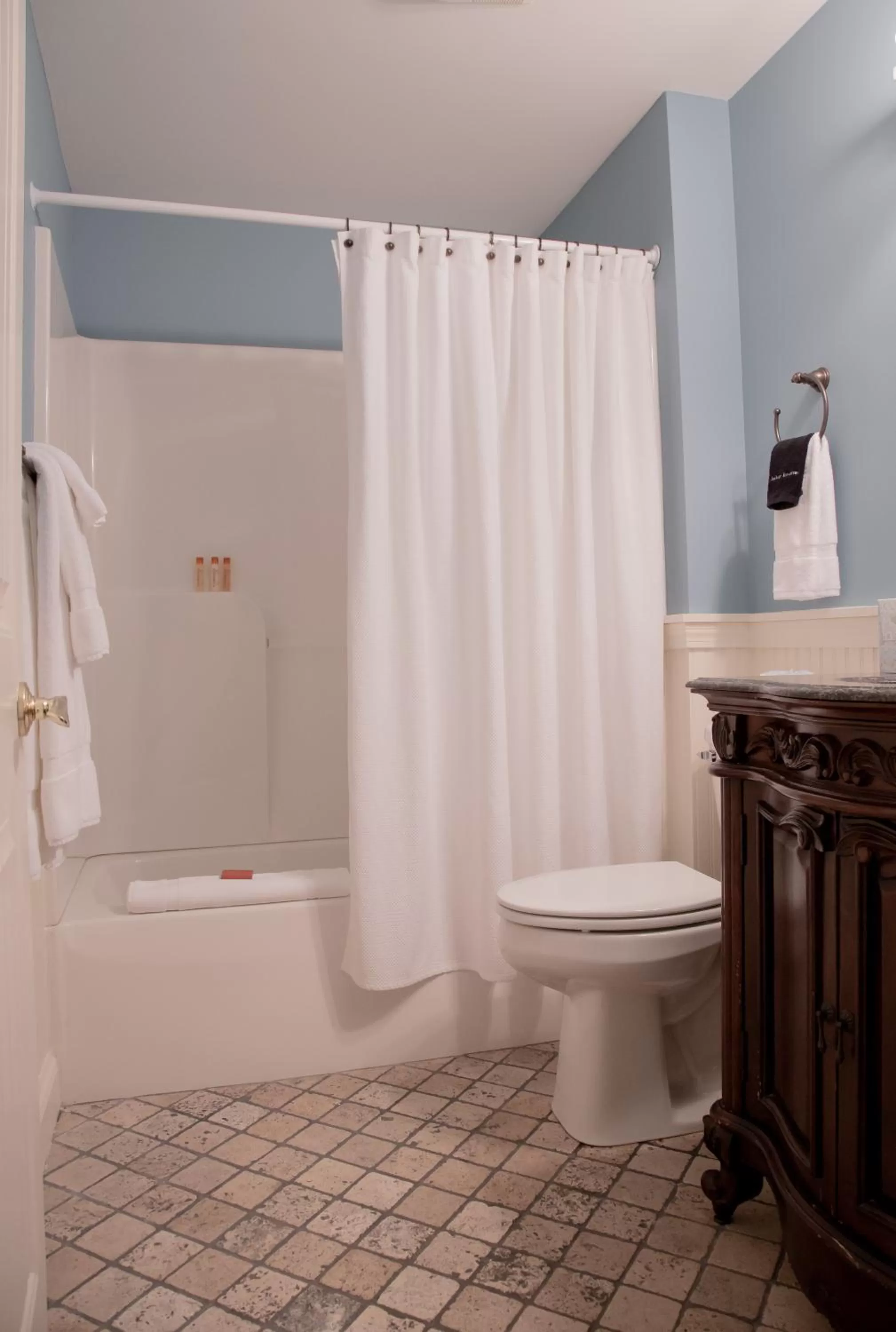 Bathroom in Sheepscot Harbour Village Resort