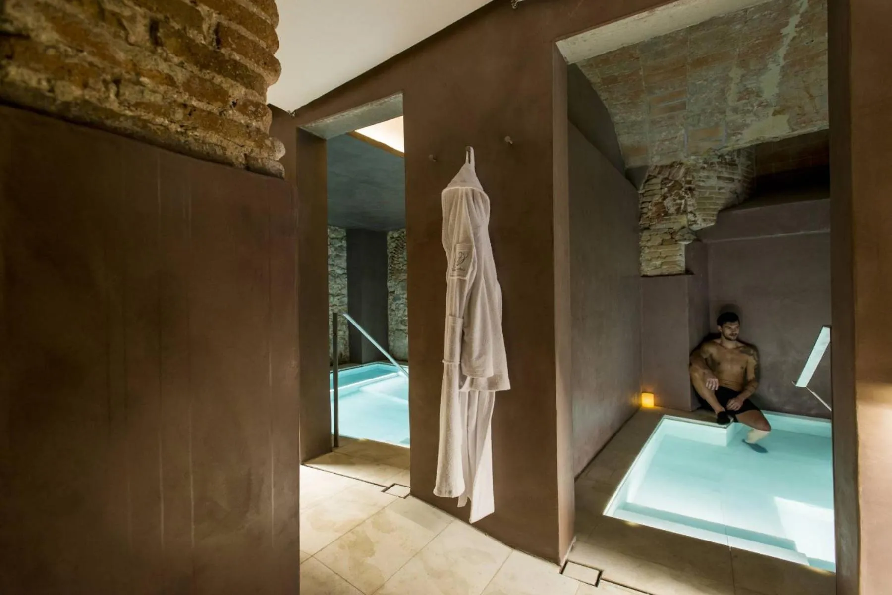 Hot Spring Bath in Balneari Termes Victòria