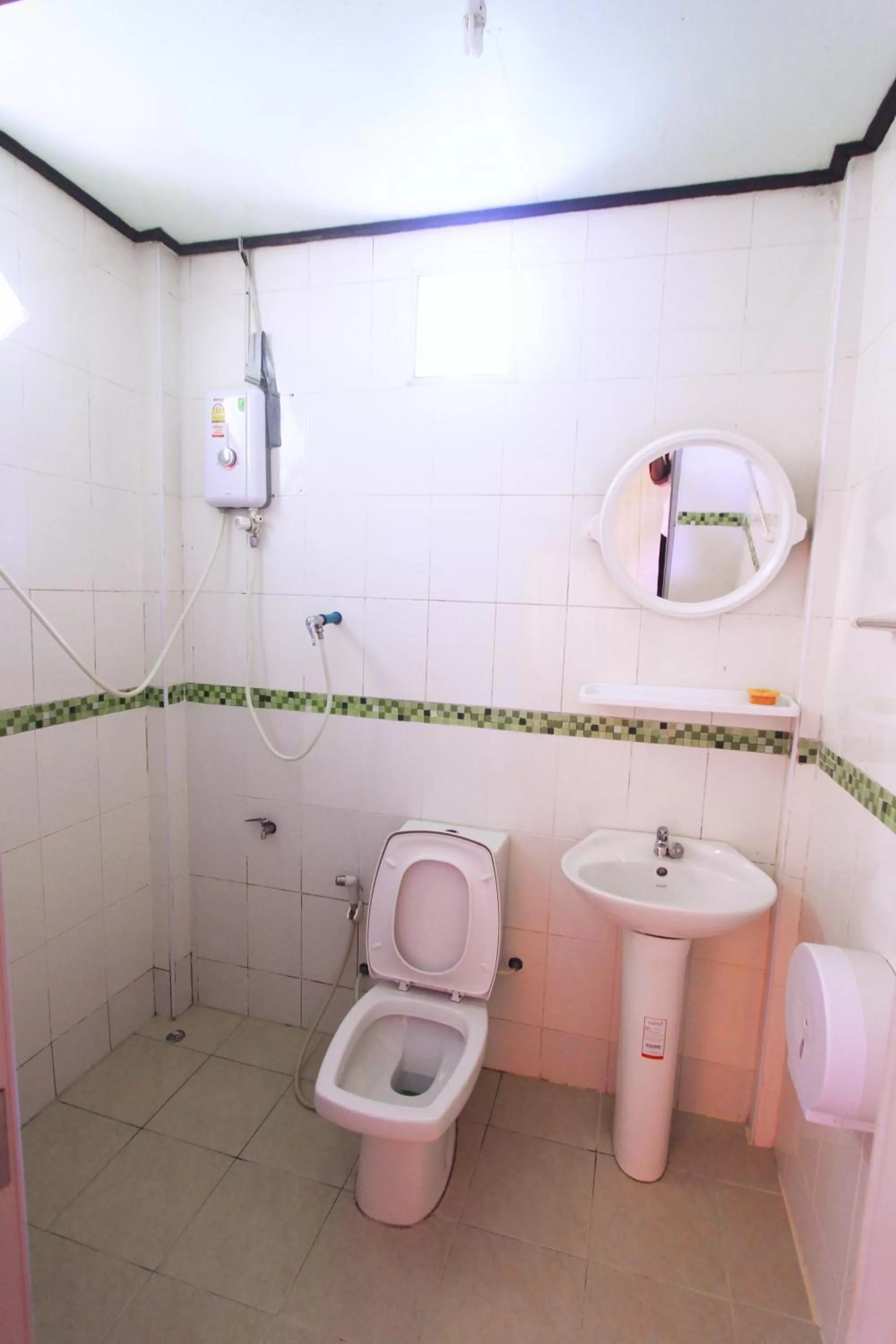 Shower in Khao Sok Palmview Resort