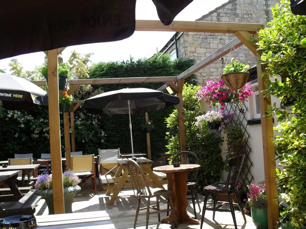 Property building in Queen in the West