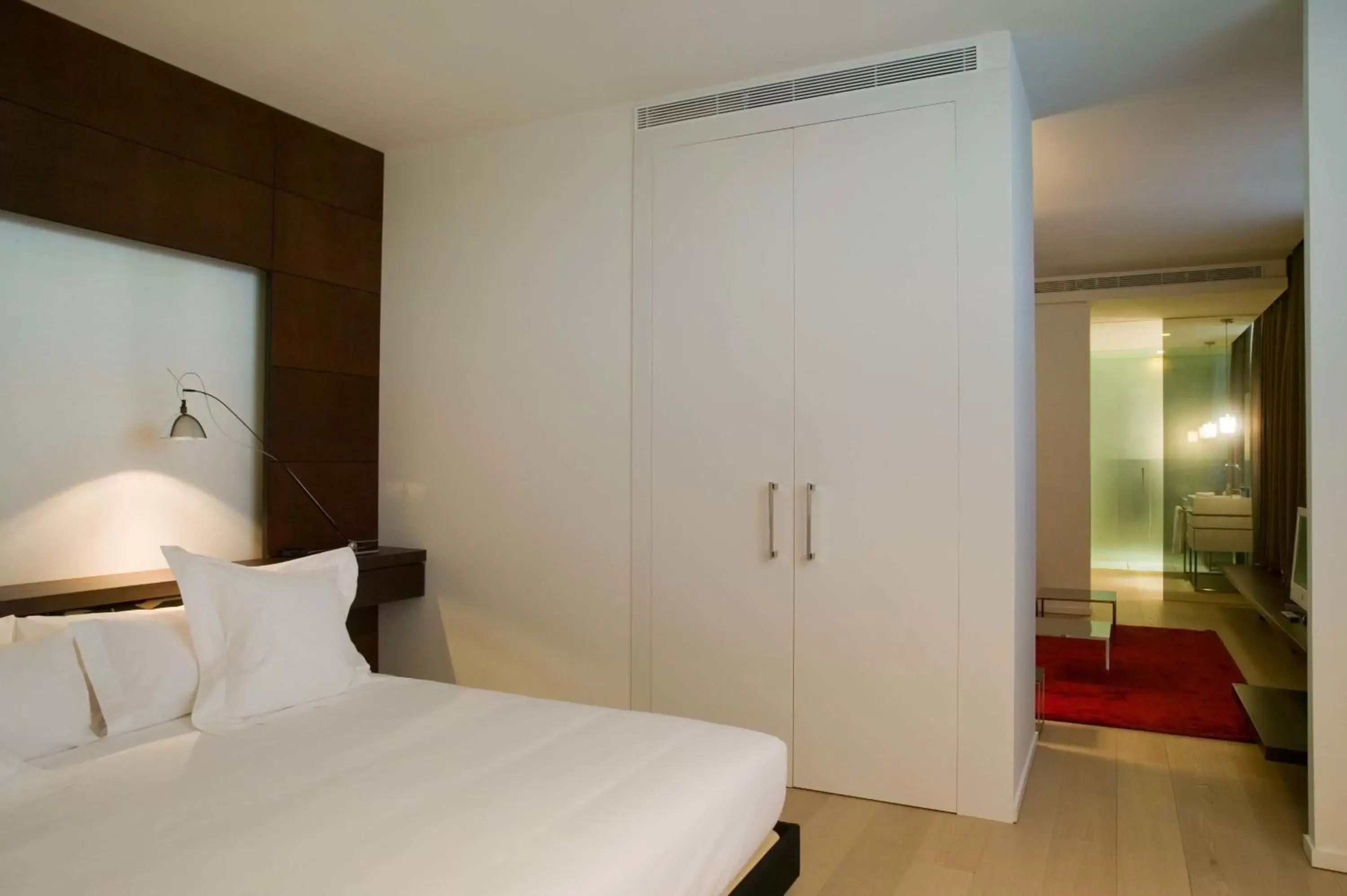 Suite in Mercer Casa Torner i Güell Suite in Mercer Casa Torner i Güell