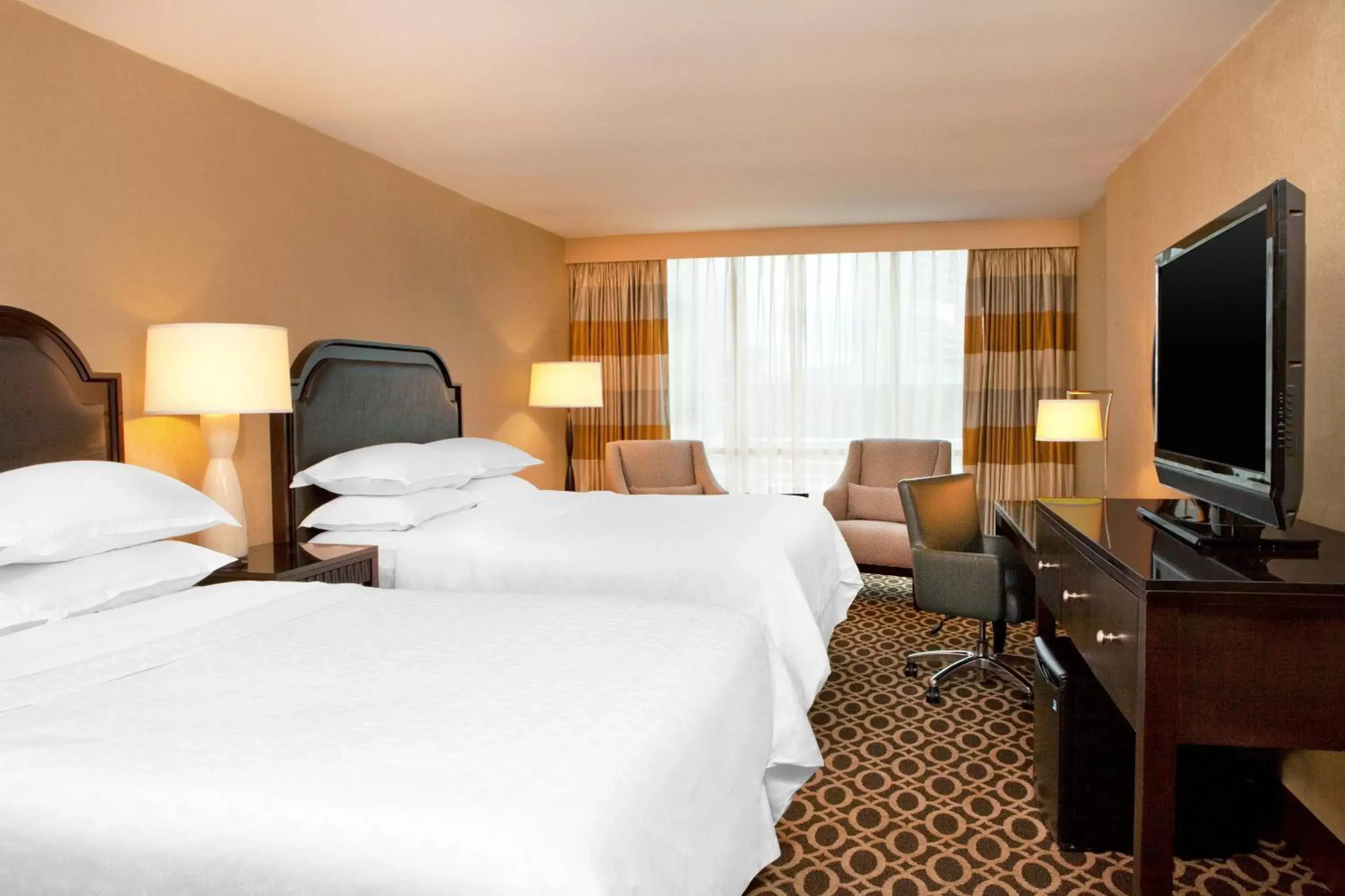 Room with Two Double Beds and Hearing Access, Non-Smoking in Courtland Grand Hotel, Trademark Collection by Wyndham Room with Two Double Beds and Hearing Access, Non-Smoking in Courtland Grand Hotel, Trademark Collection by Wyndham