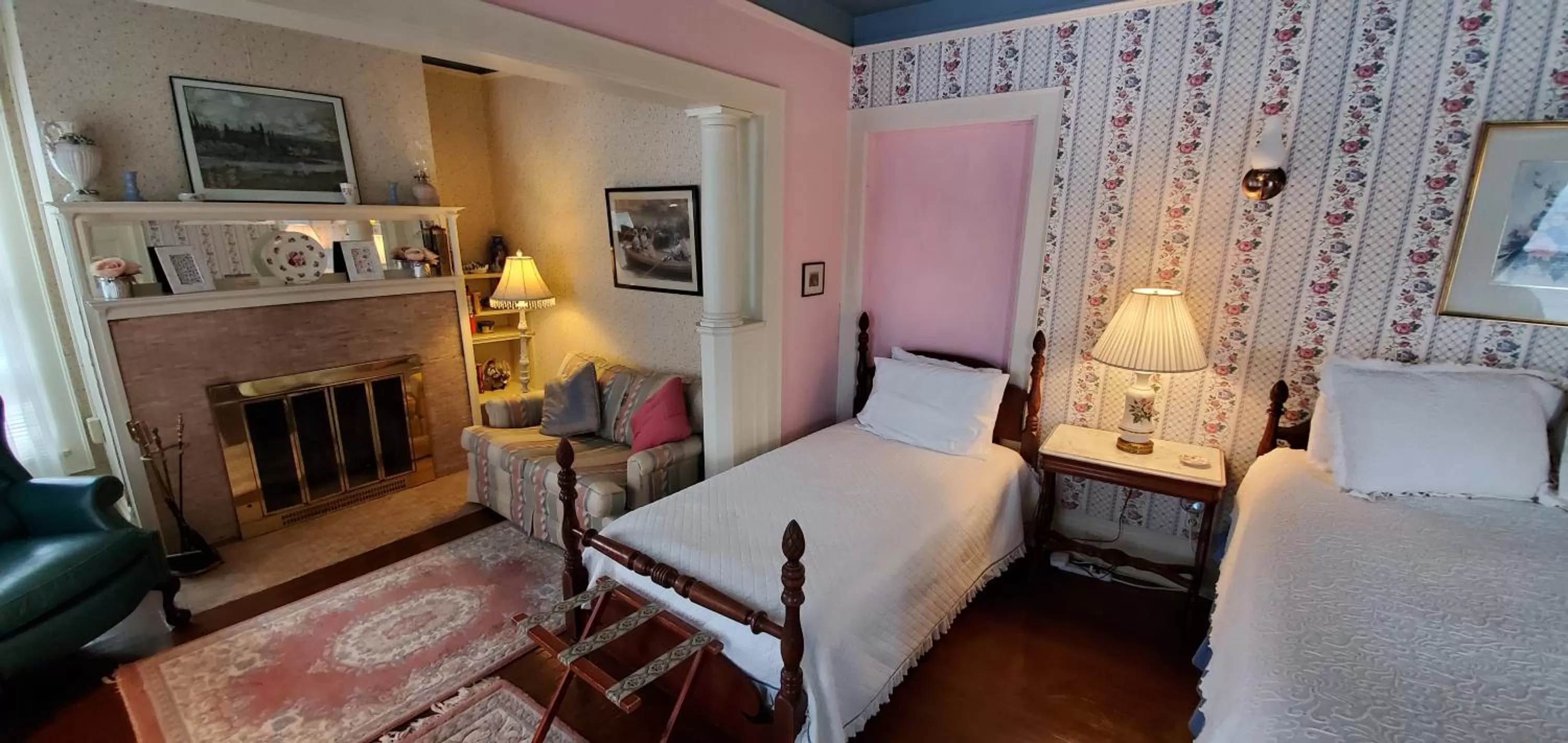 Photo of the whole room, Seating Area in Saravilla Bed & Breakfast