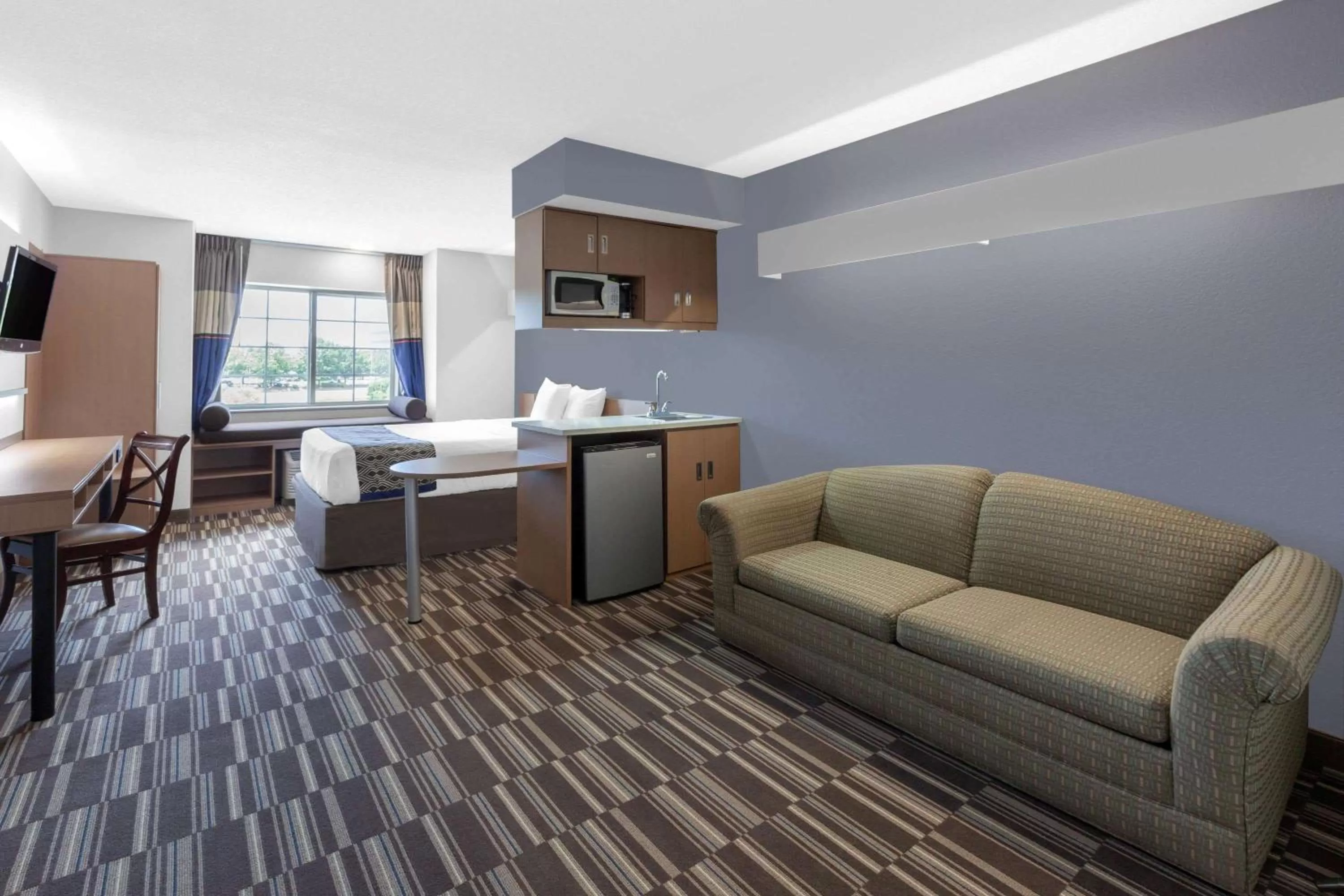 Photo of the whole room in Microtel Inn Suite by Wyndham BWI Airport