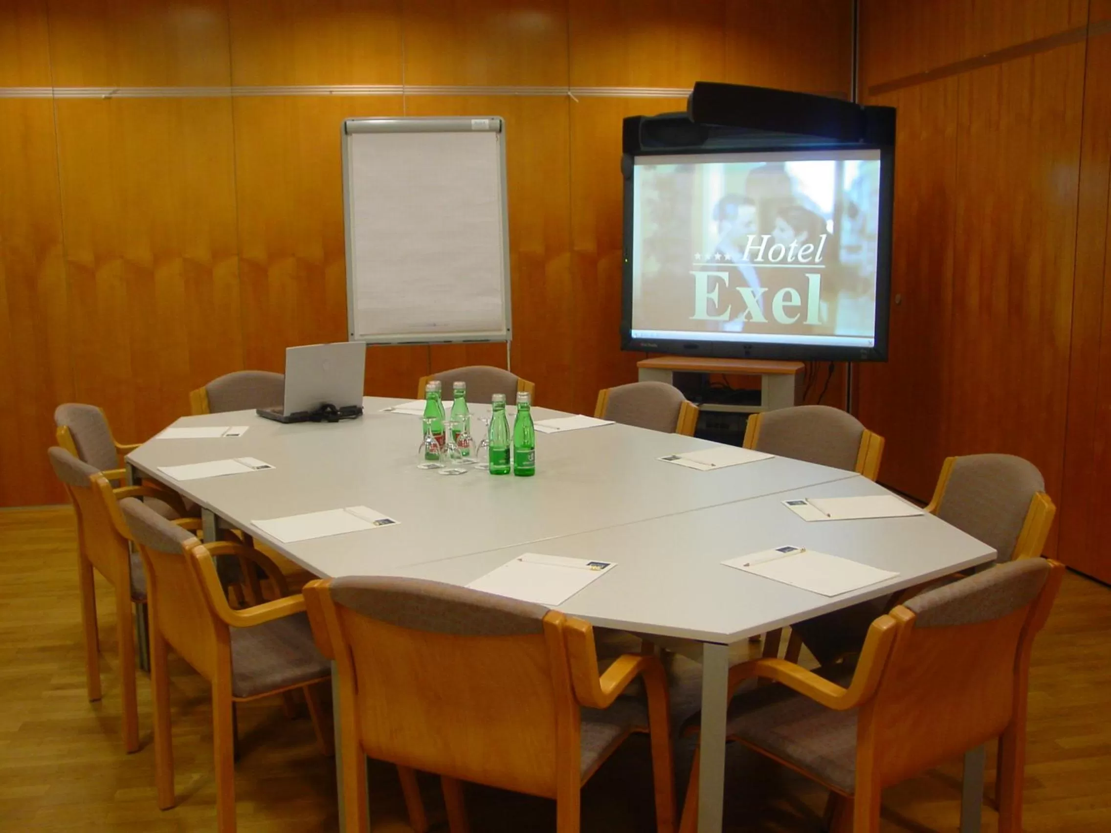 Business facilities in Hotel Exel