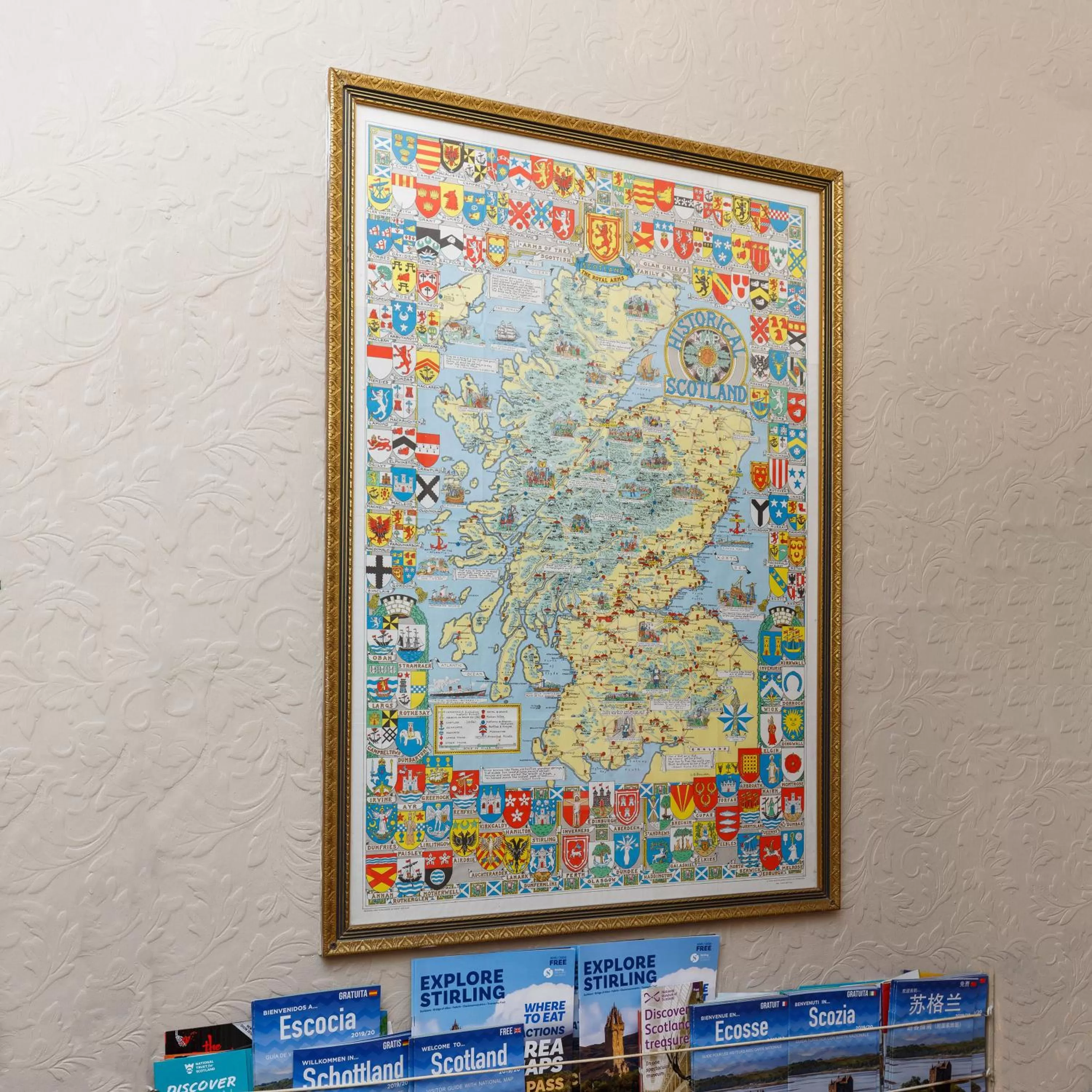 Property building in Castle Walk Bed & Breakfast