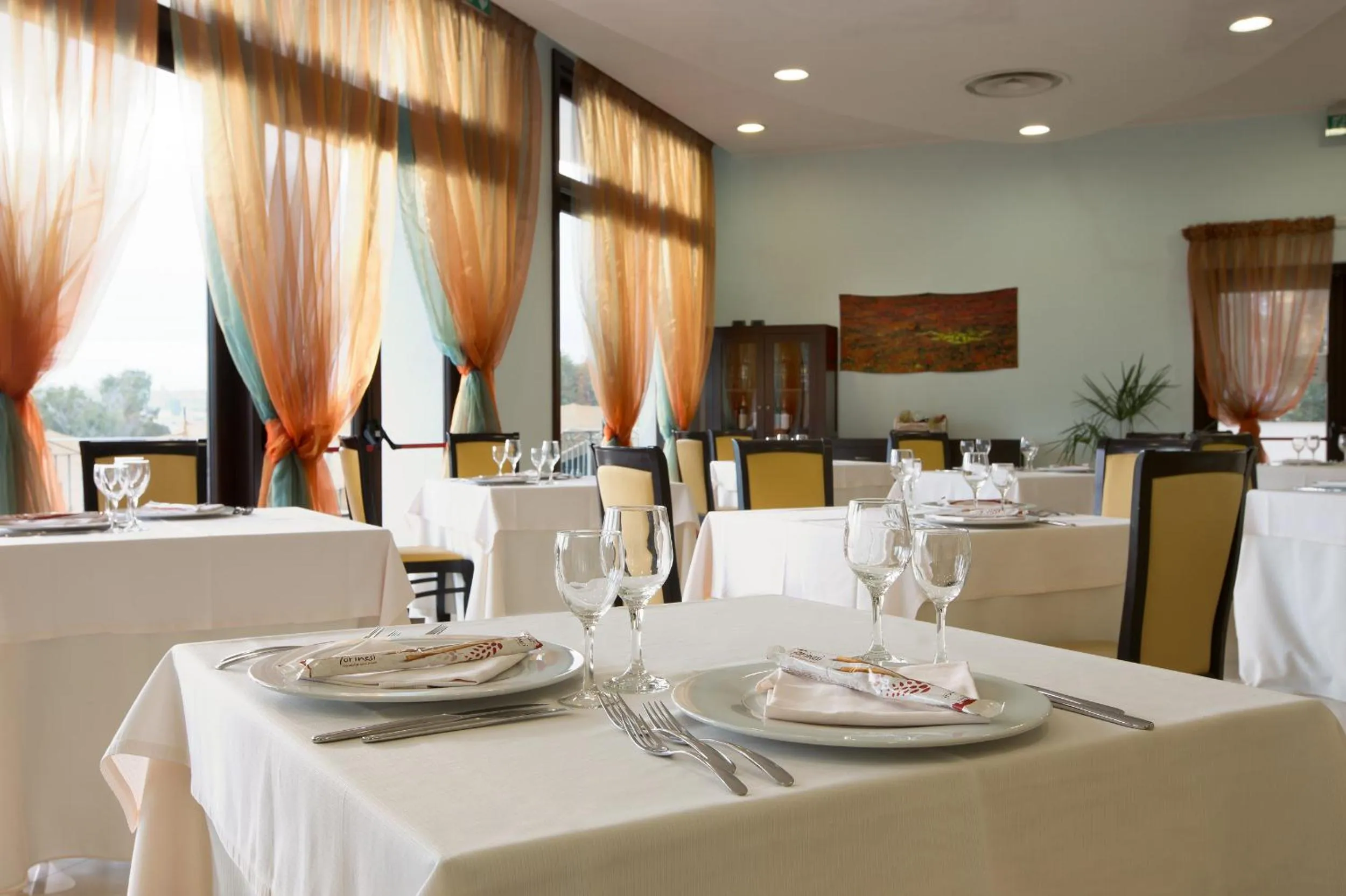 Restaurant/places to eat in Grand Hotel Sofia