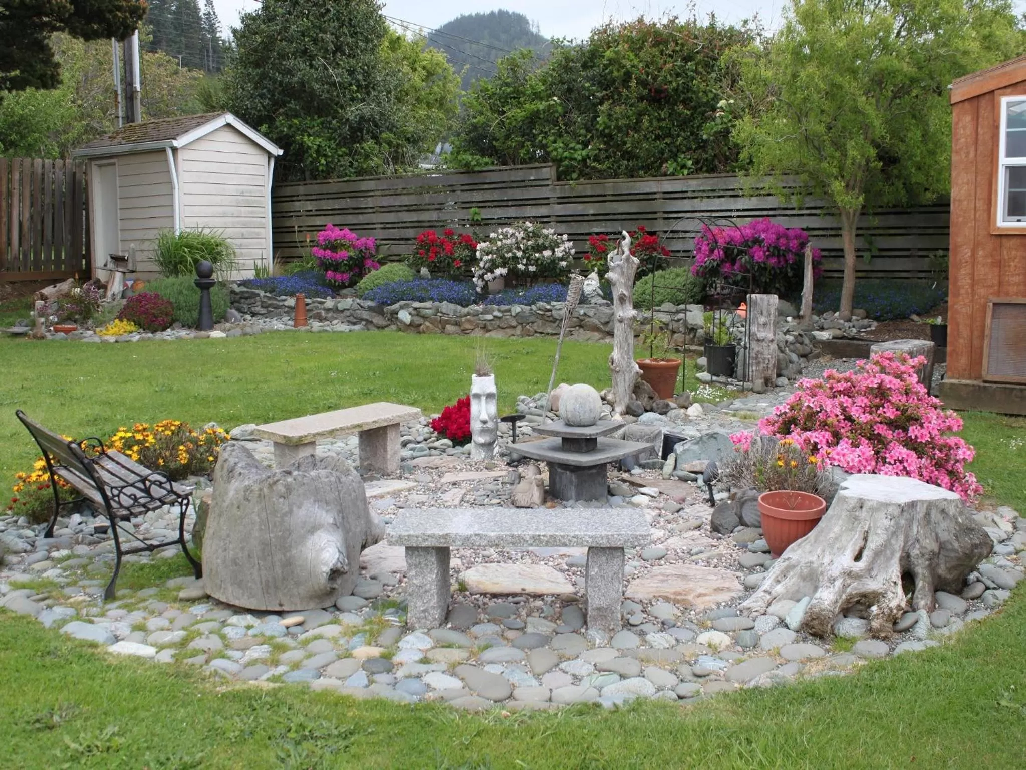 Garden in Azalea Lodge
