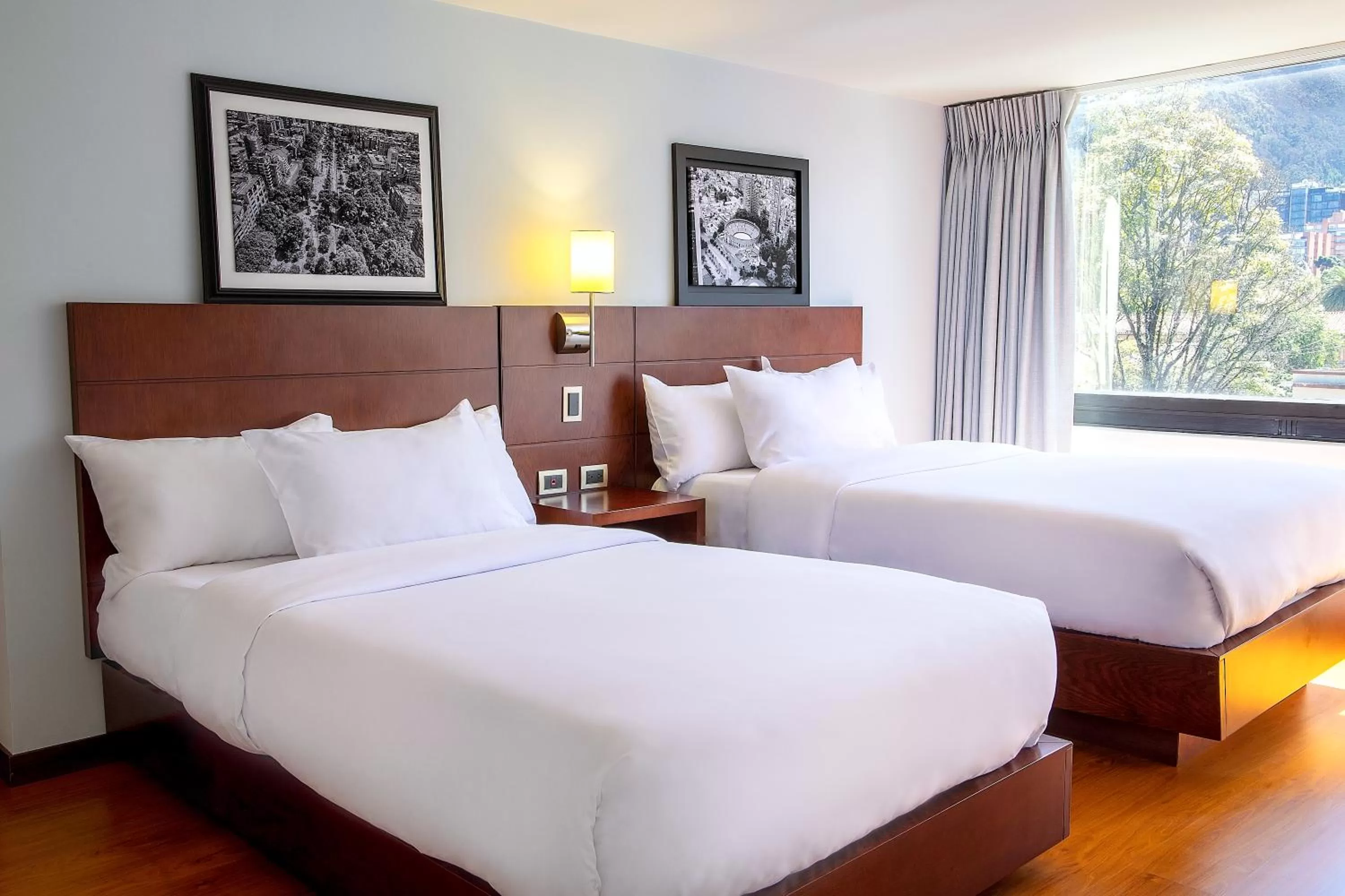 Photo of the whole room, Bed in Radisson Bogota Metrotel