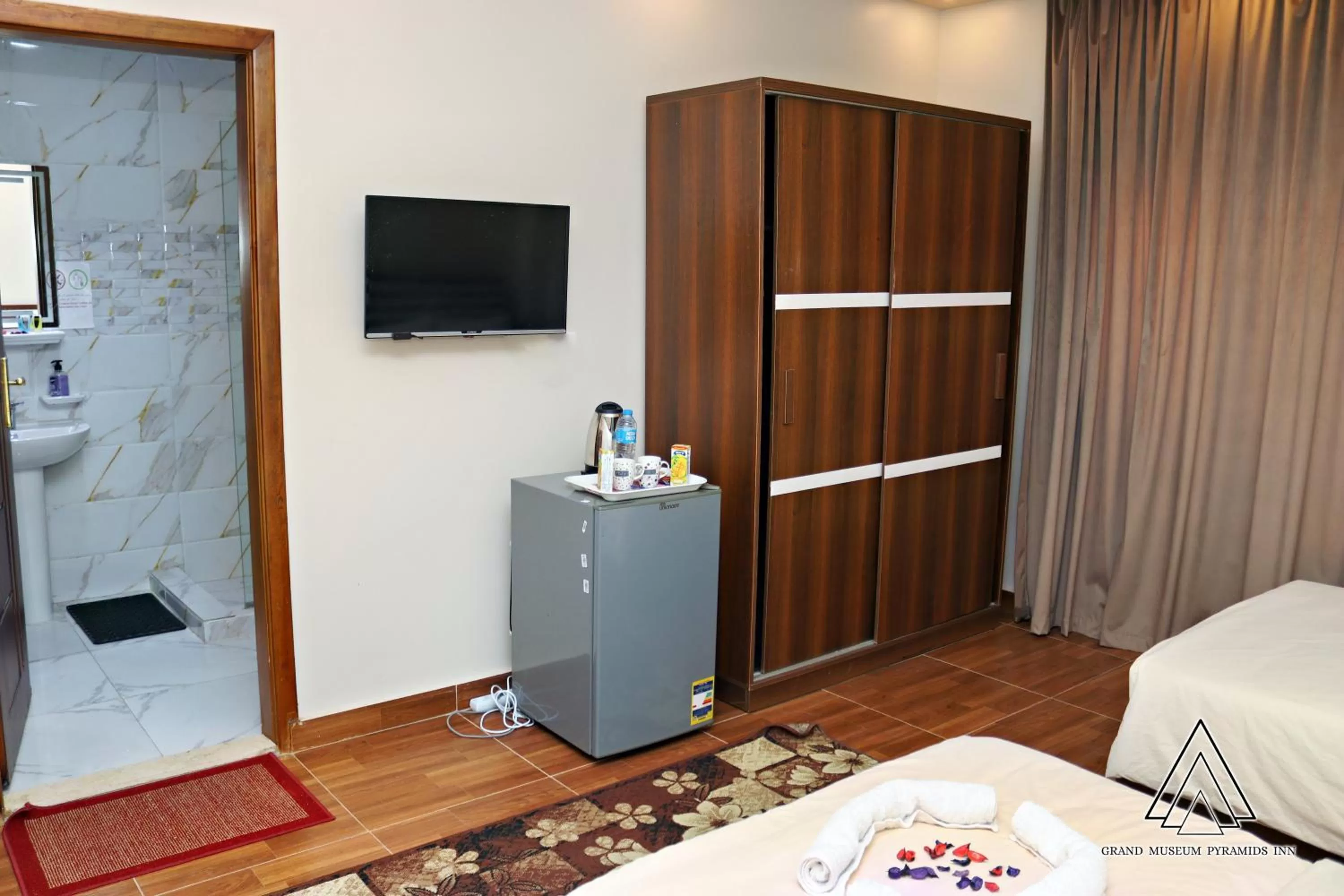 Bed in Grand Museum Pyramids Inn