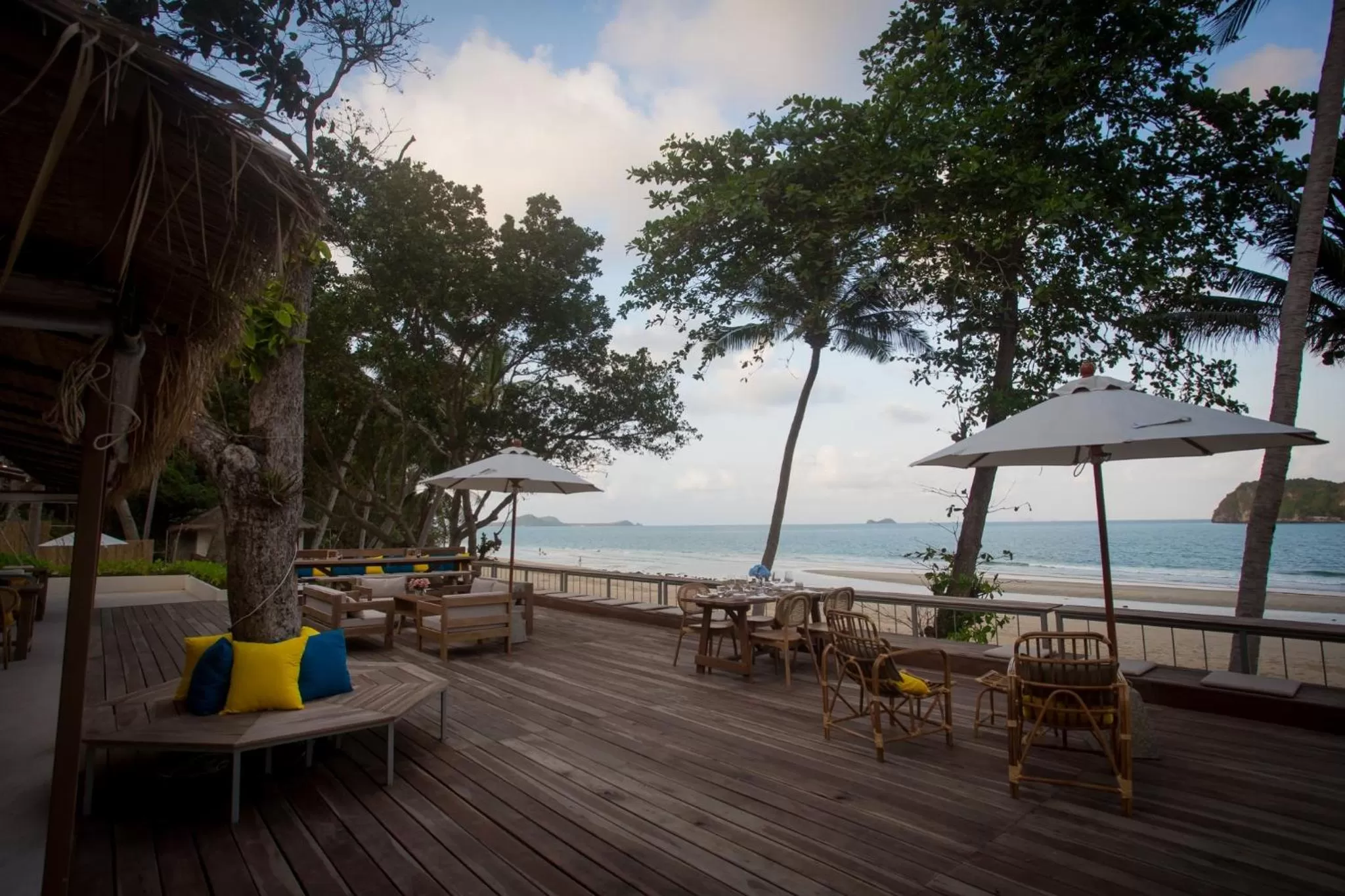 Restaurant/places to eat in The Nest Private Beach Resort