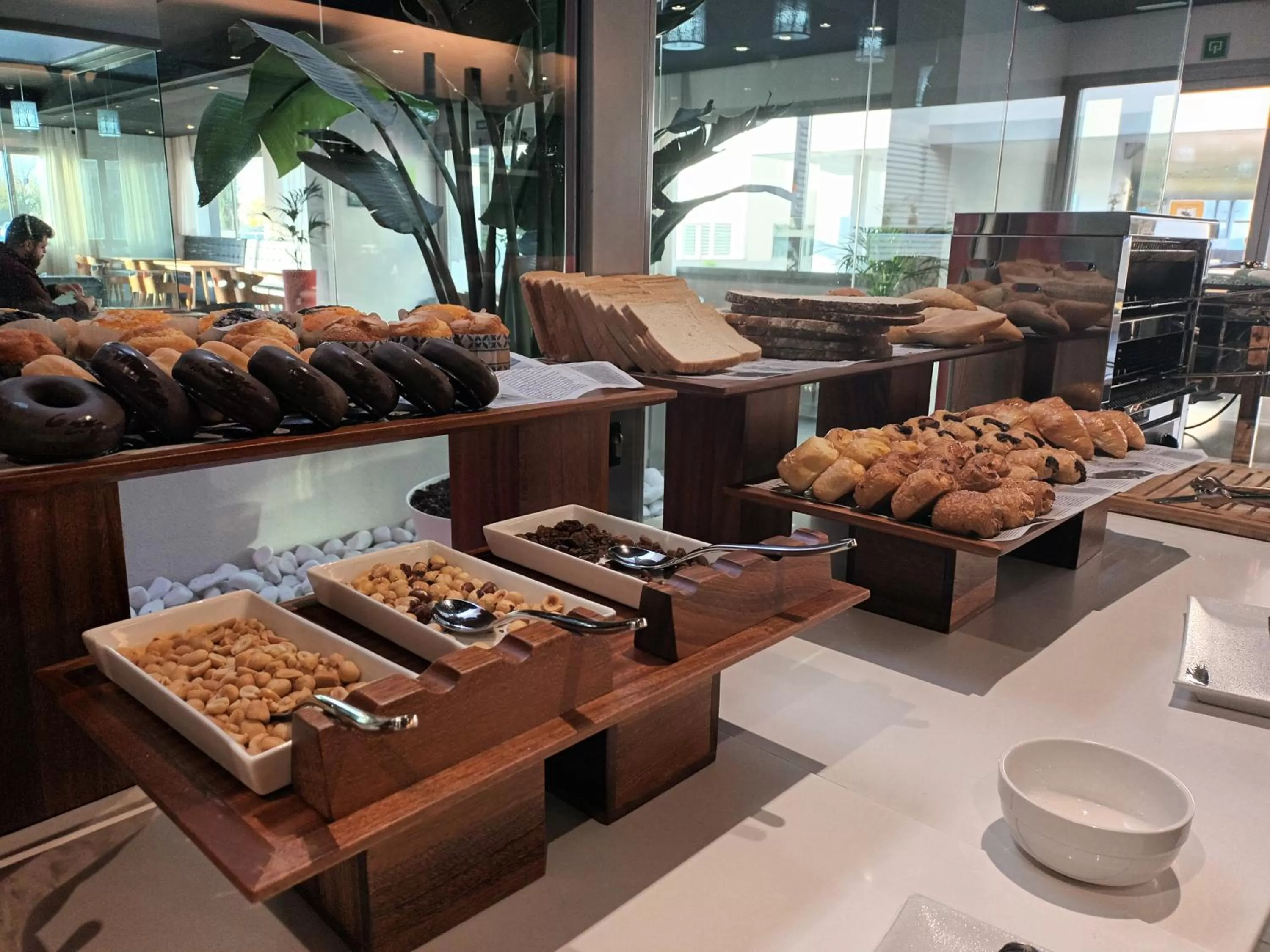 Breakfast in Hotel Villa Odon