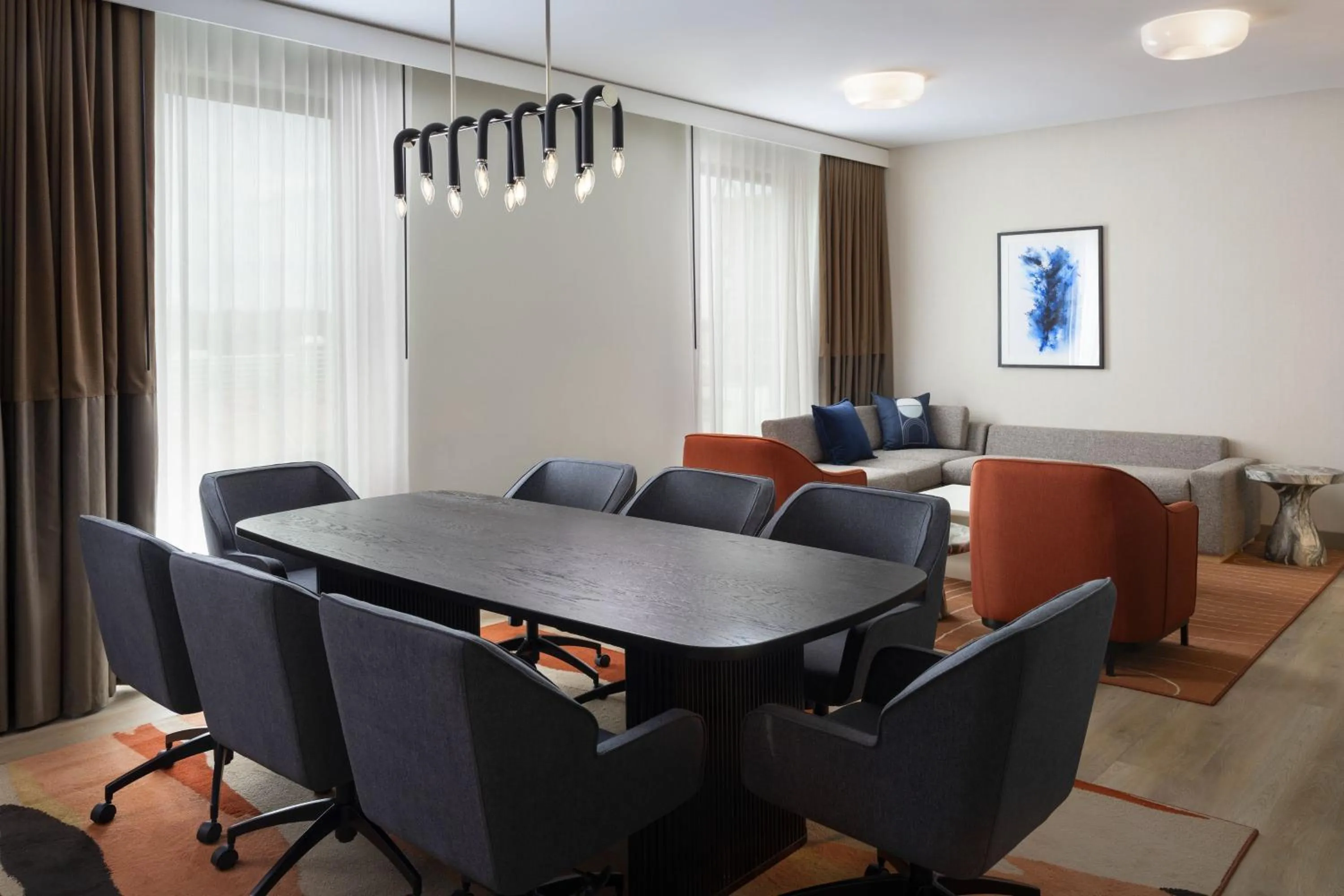 Photo of the whole room in Cascade Hotel, Kansas City, a Tribute Portfolio Hotel