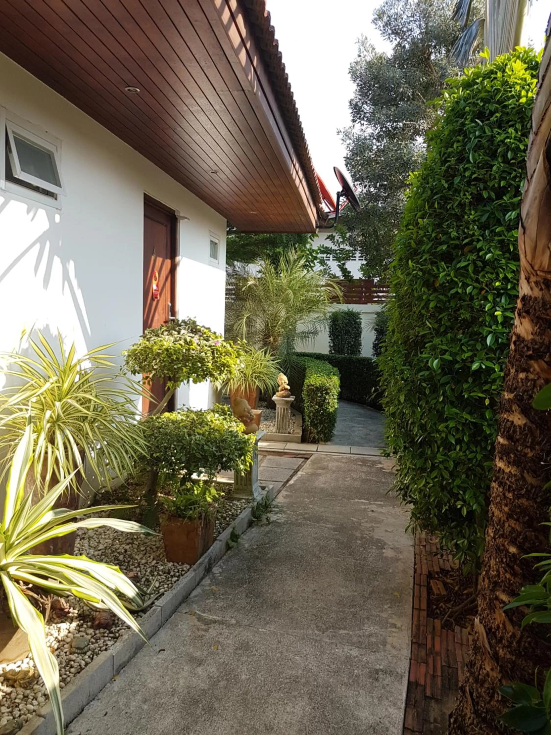 Garden in The Hillside Pranburi Resort