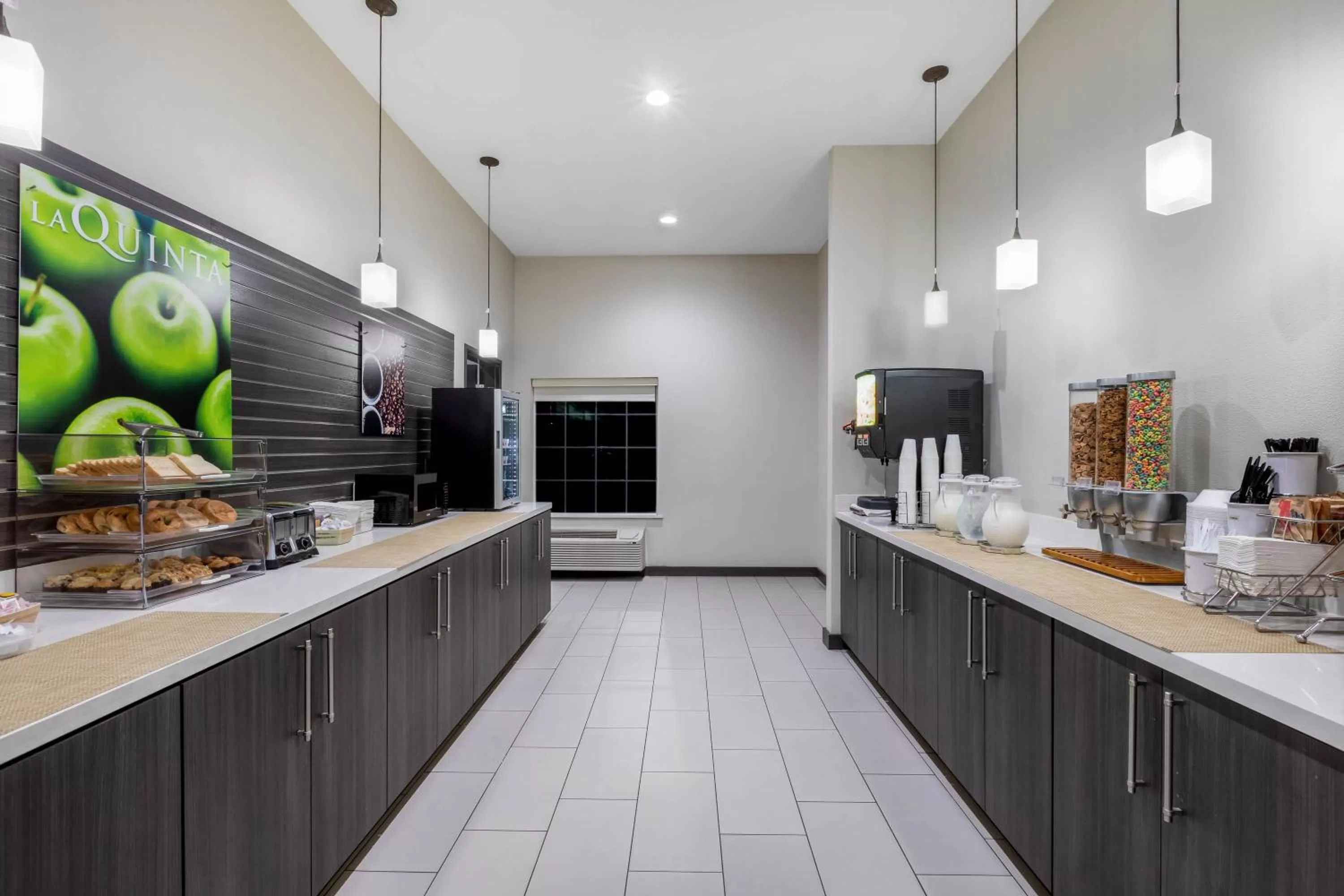 Breakfast in La Quinta by Wyndham Claremore