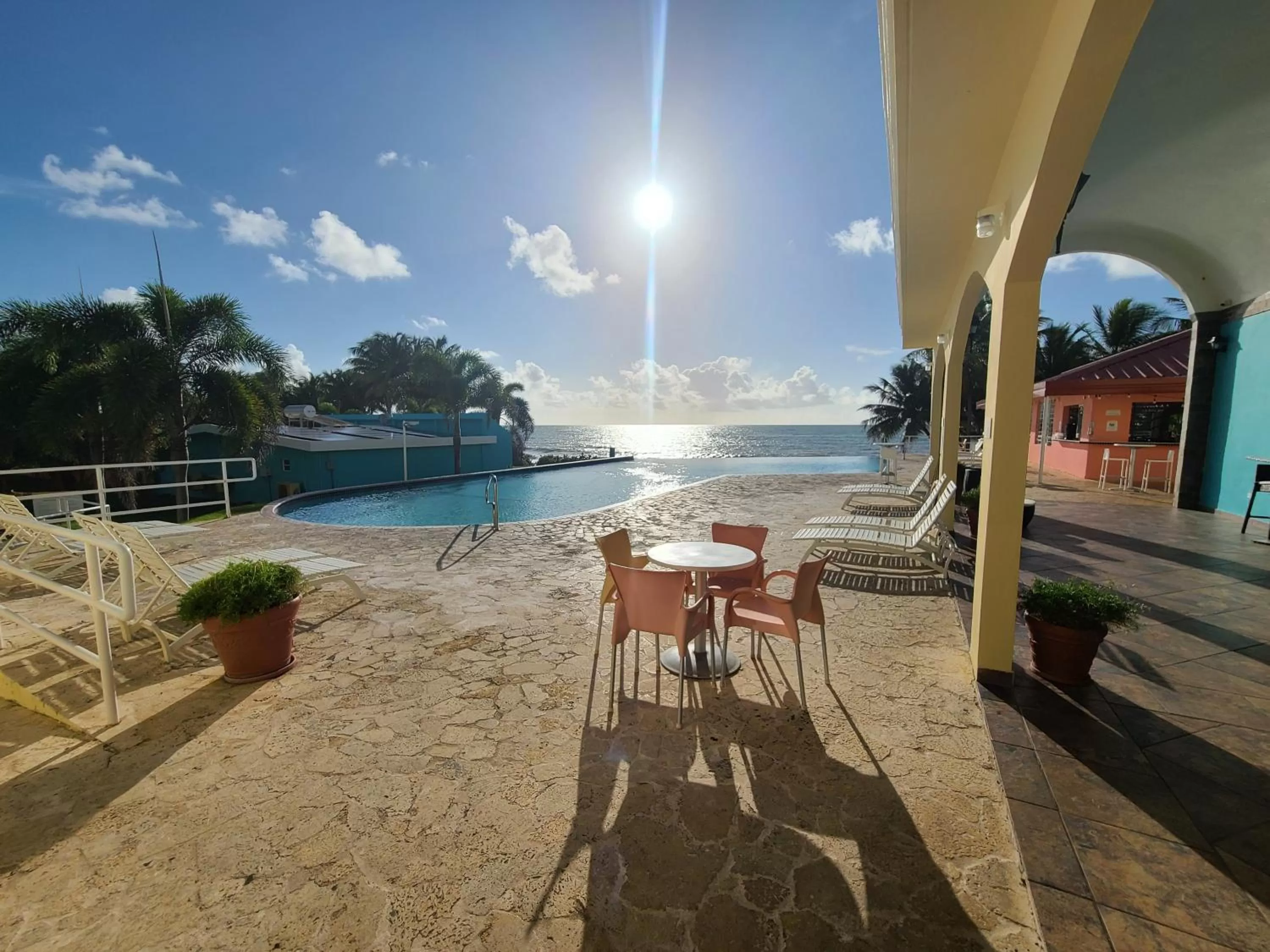 Swimming pool in Parador Maunacaribe - Maunabo