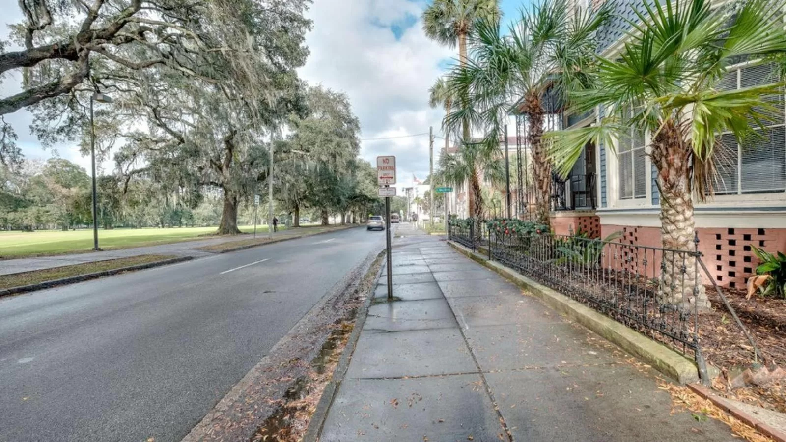 Forsyth Park 2 Bedroom Beauty