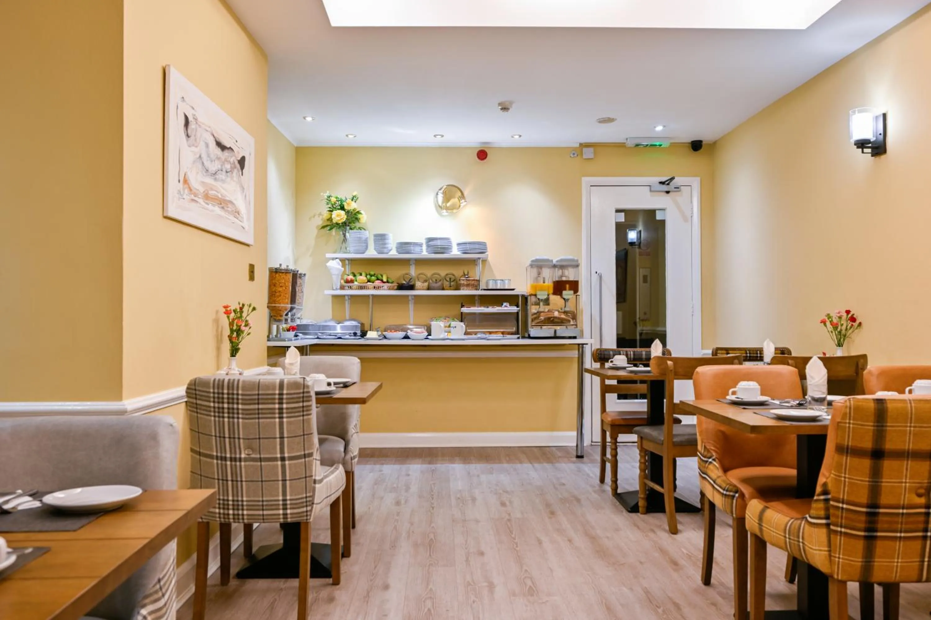 Restaurant/places to eat in Brunel Hotel