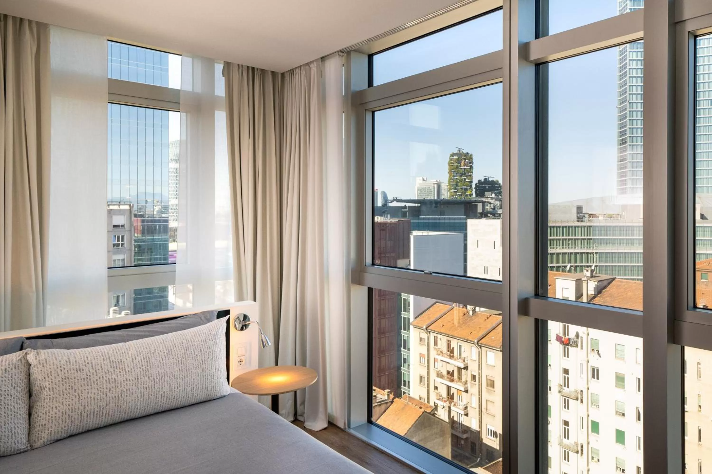 City view, Bed in INNSiDE by Meliá Milano Torre GalFa