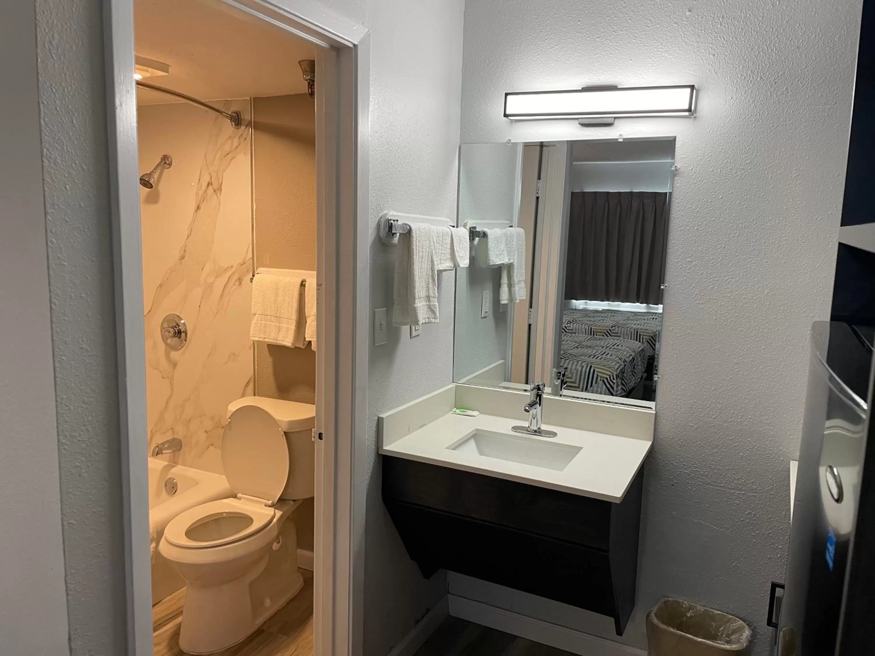 Bathroom in Studio 6 Vicksburg, MS- Downtown