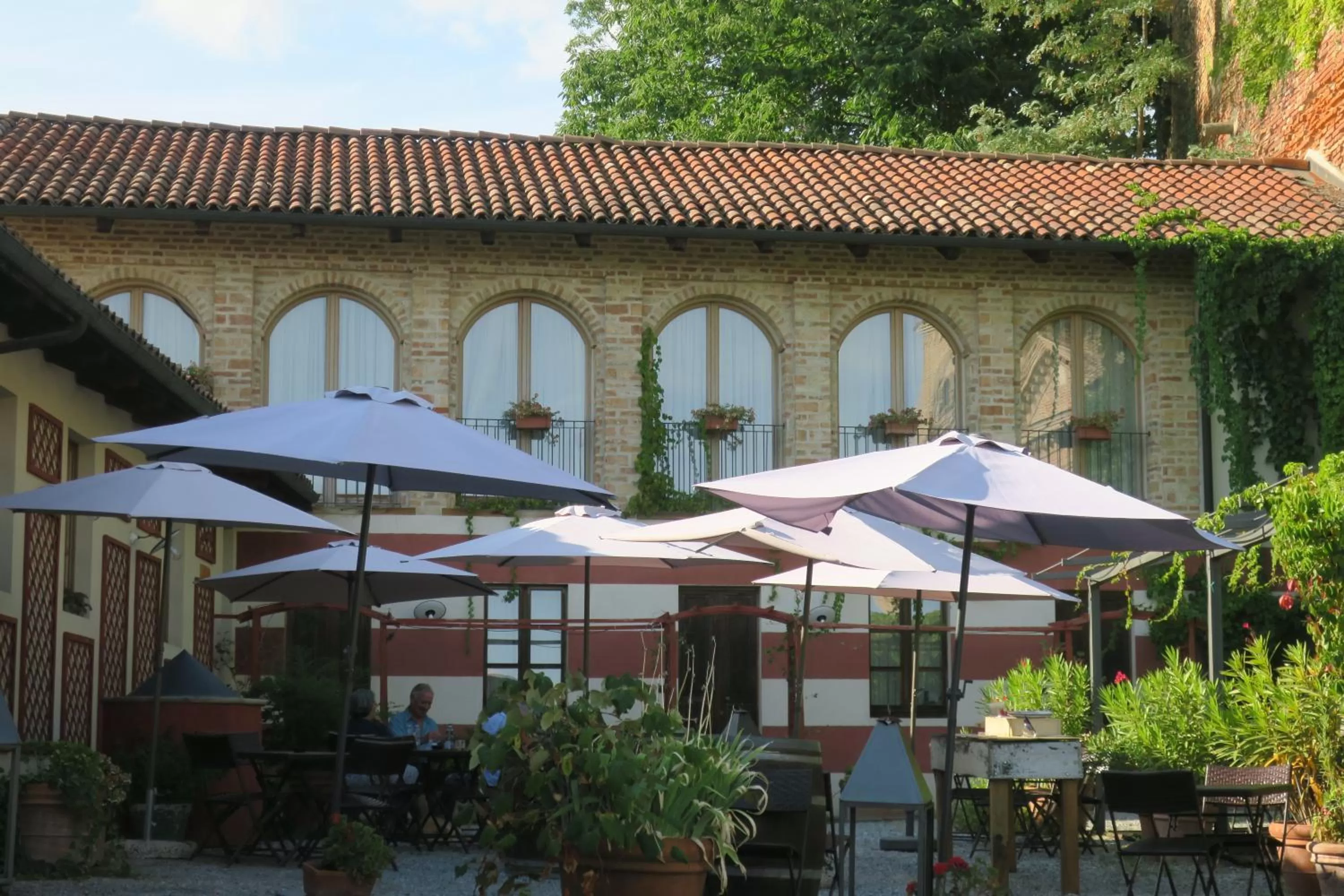 Property building in Foresteria Ristorante Conti Roero