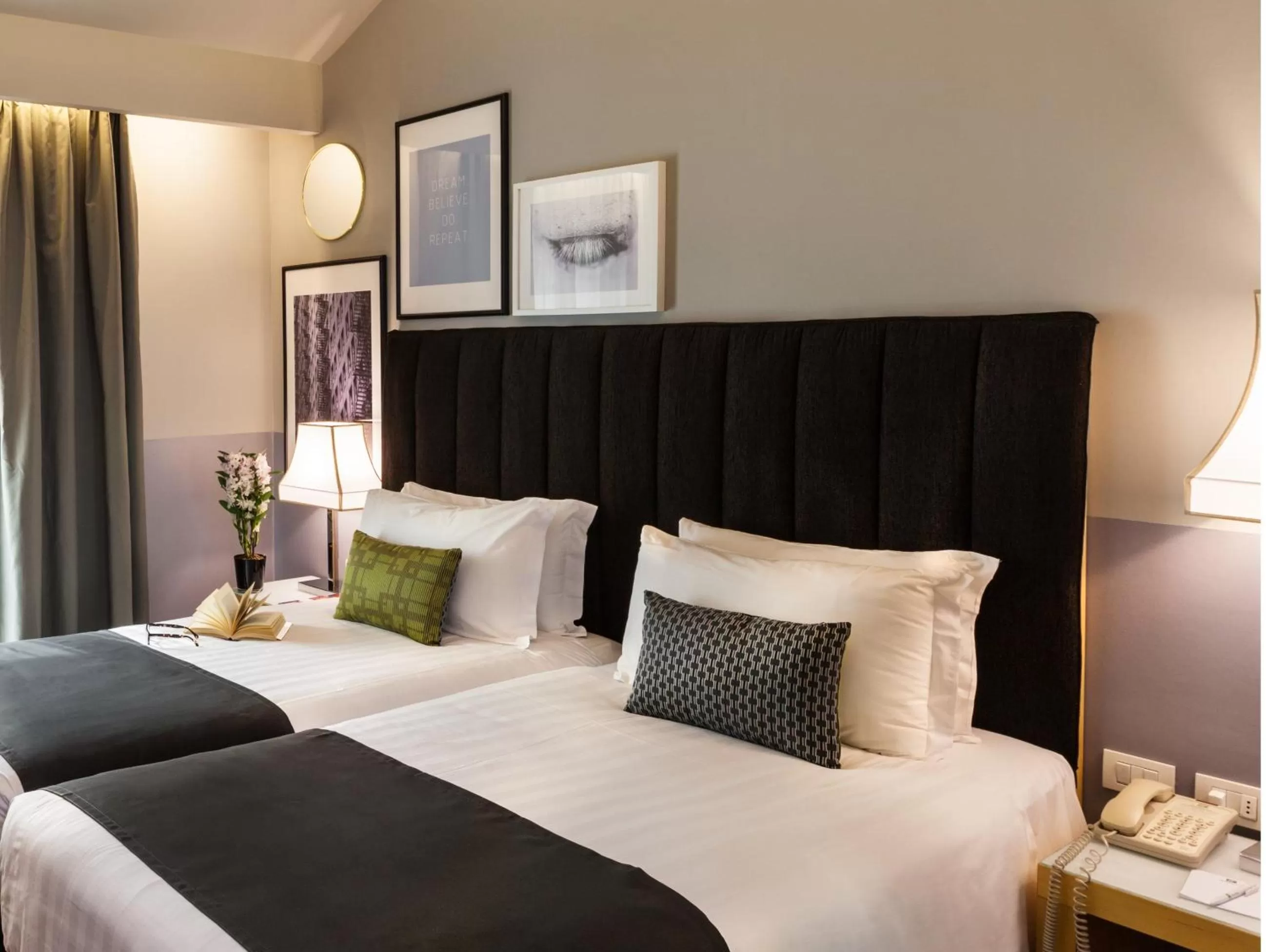 Bed in Holiday Inn Milan Garibaldi Station by IHG