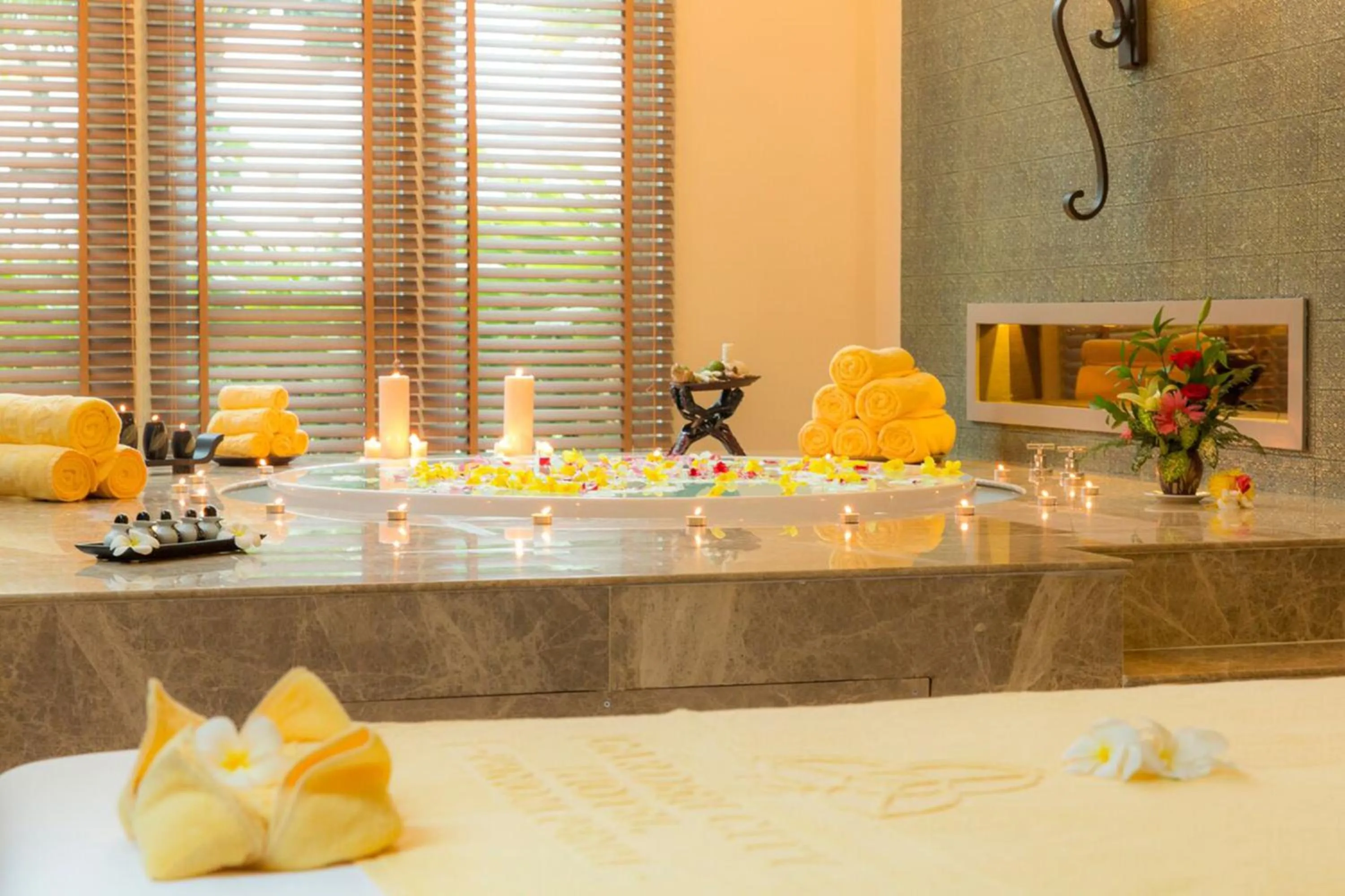 Massage in Garden City Hotel