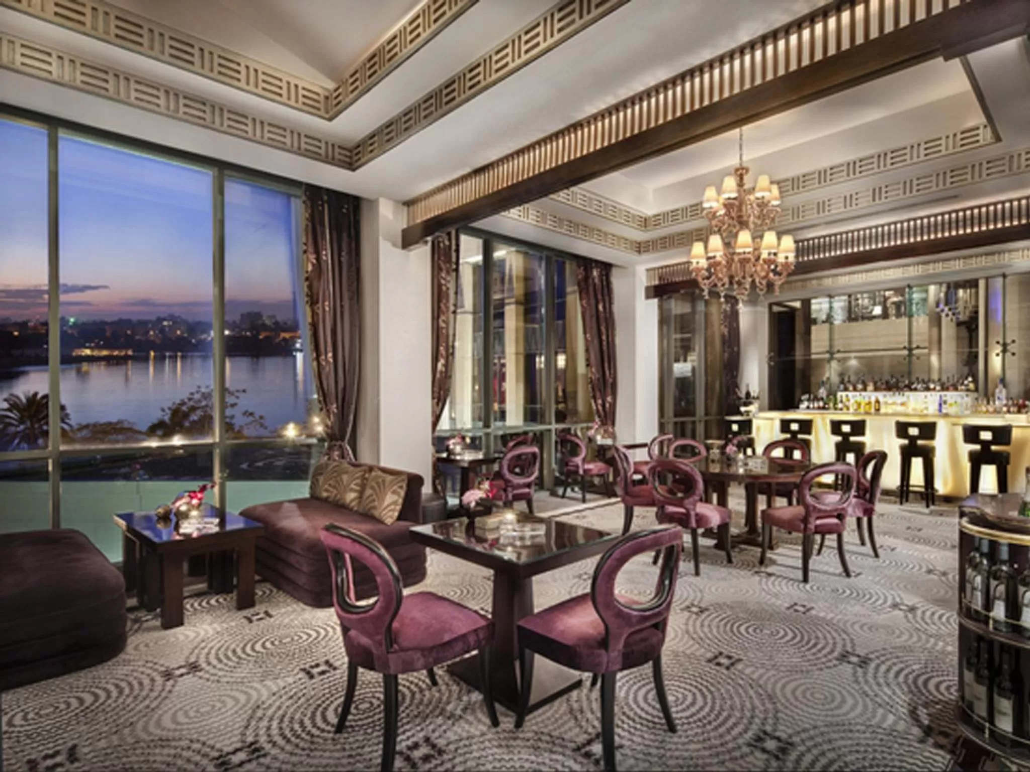 Restaurant/places to eat in Fairmont Nile City