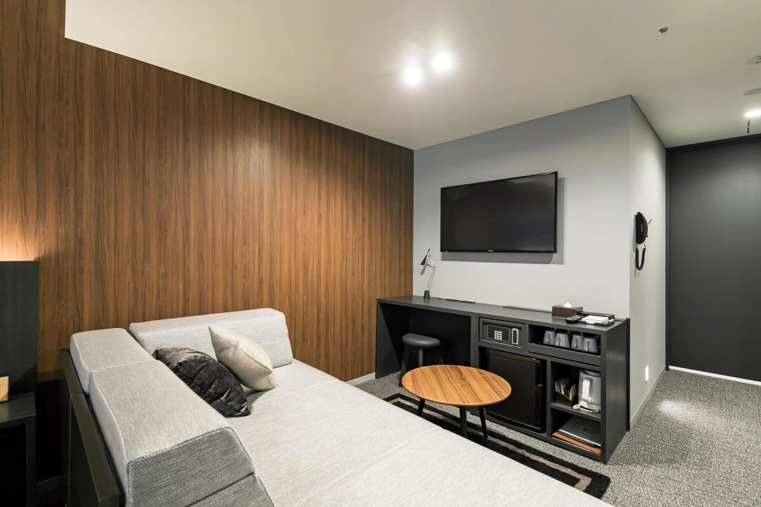 TV and multimedia in Ginza Capital Hotel Moegi