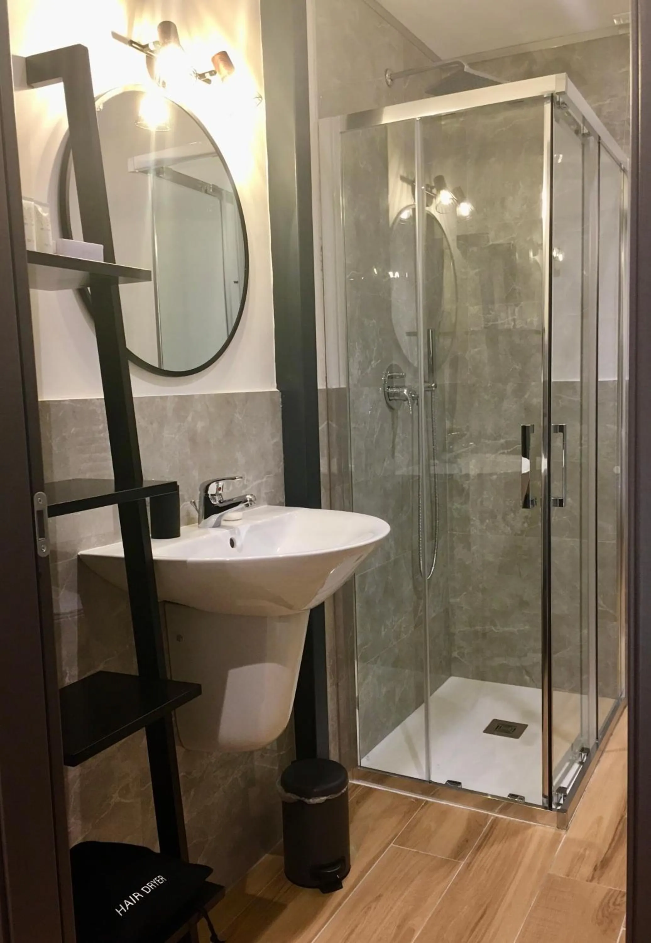 Bathroom in INTO the heart of MILAN Aparthotel