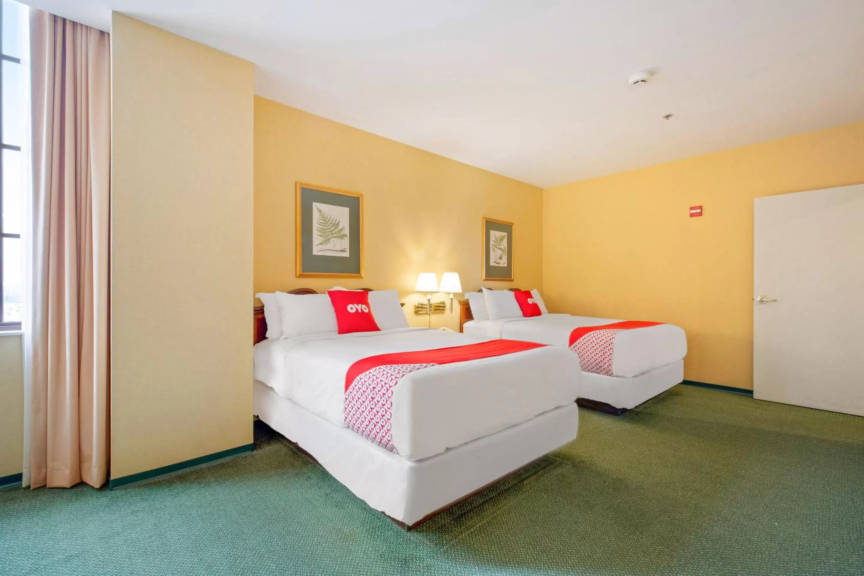 Bedroom, Bed in OYO Hotel St Louis Downtown City Center MO