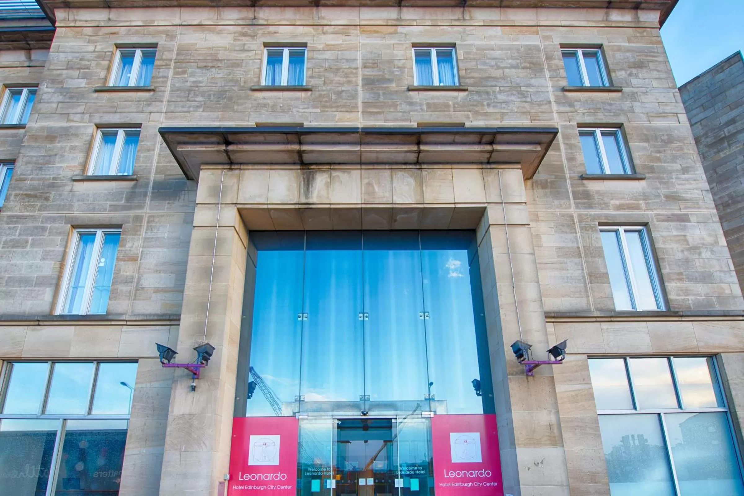 Facade/entrance in Leonardo Hotel Edinburgh Haymarket