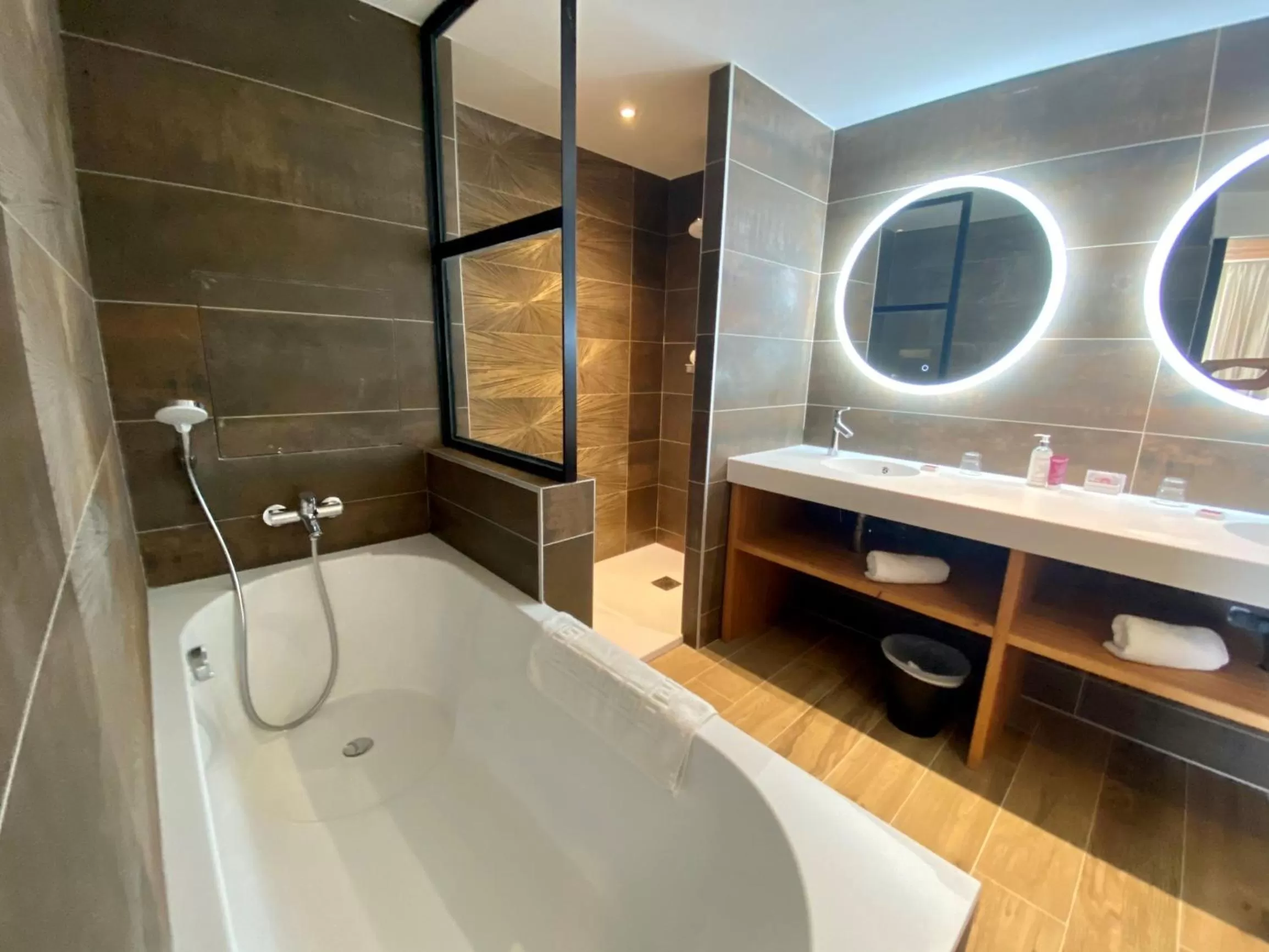 Shower in GOLF HOTEL