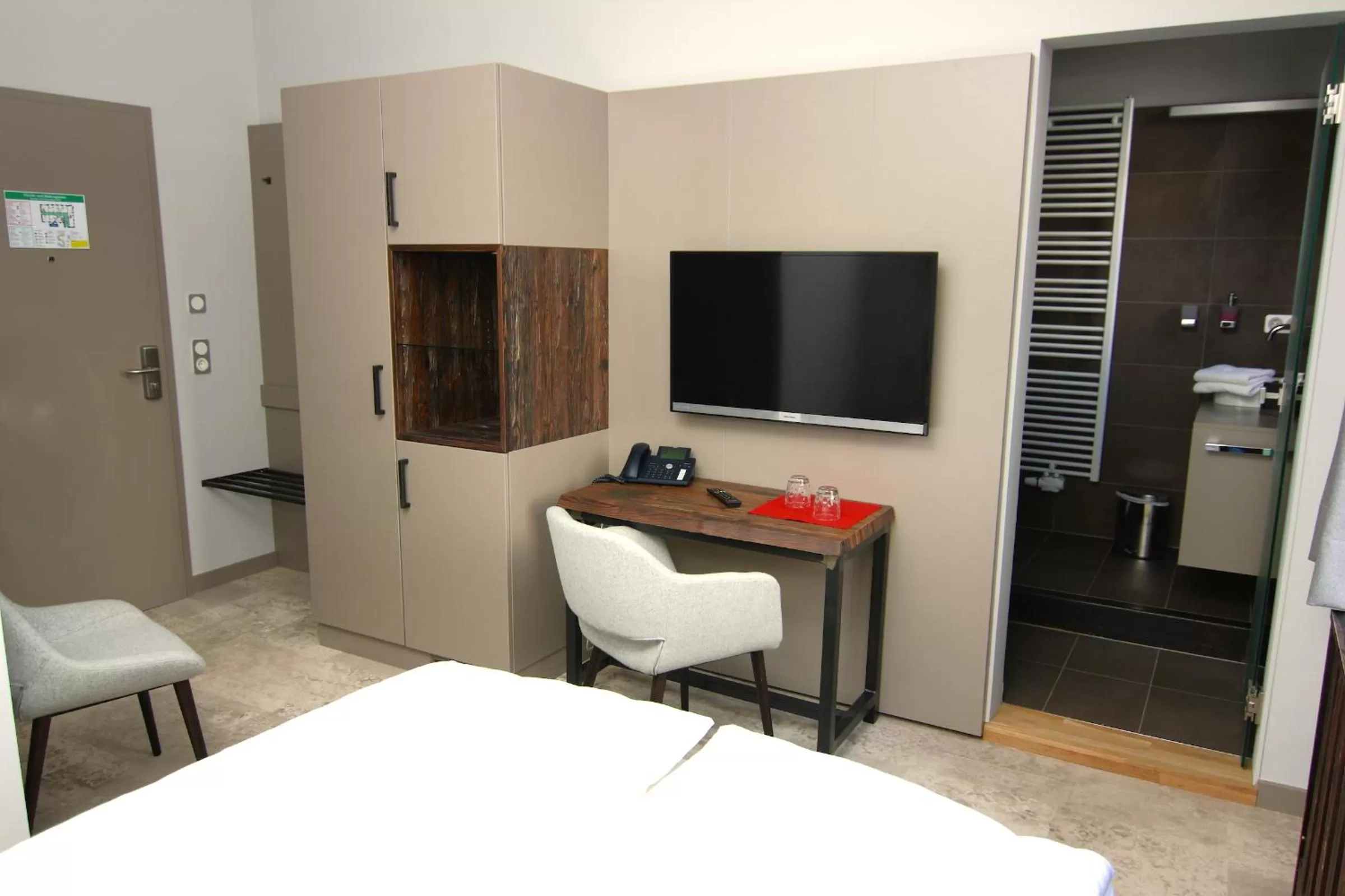 Photo of the whole room, Bed in StrandBerg's Designhotel Viktoria