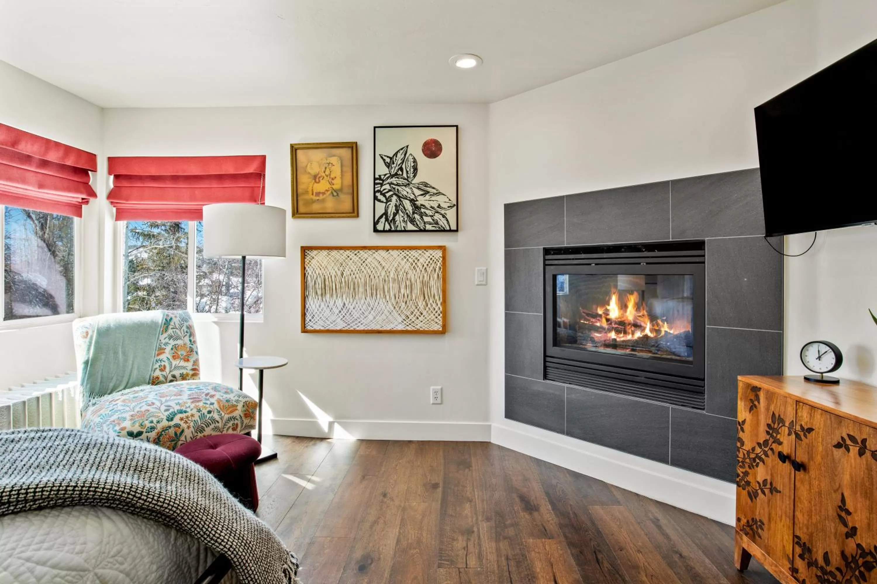 Seating area in Bespoke Inn Flagstaff