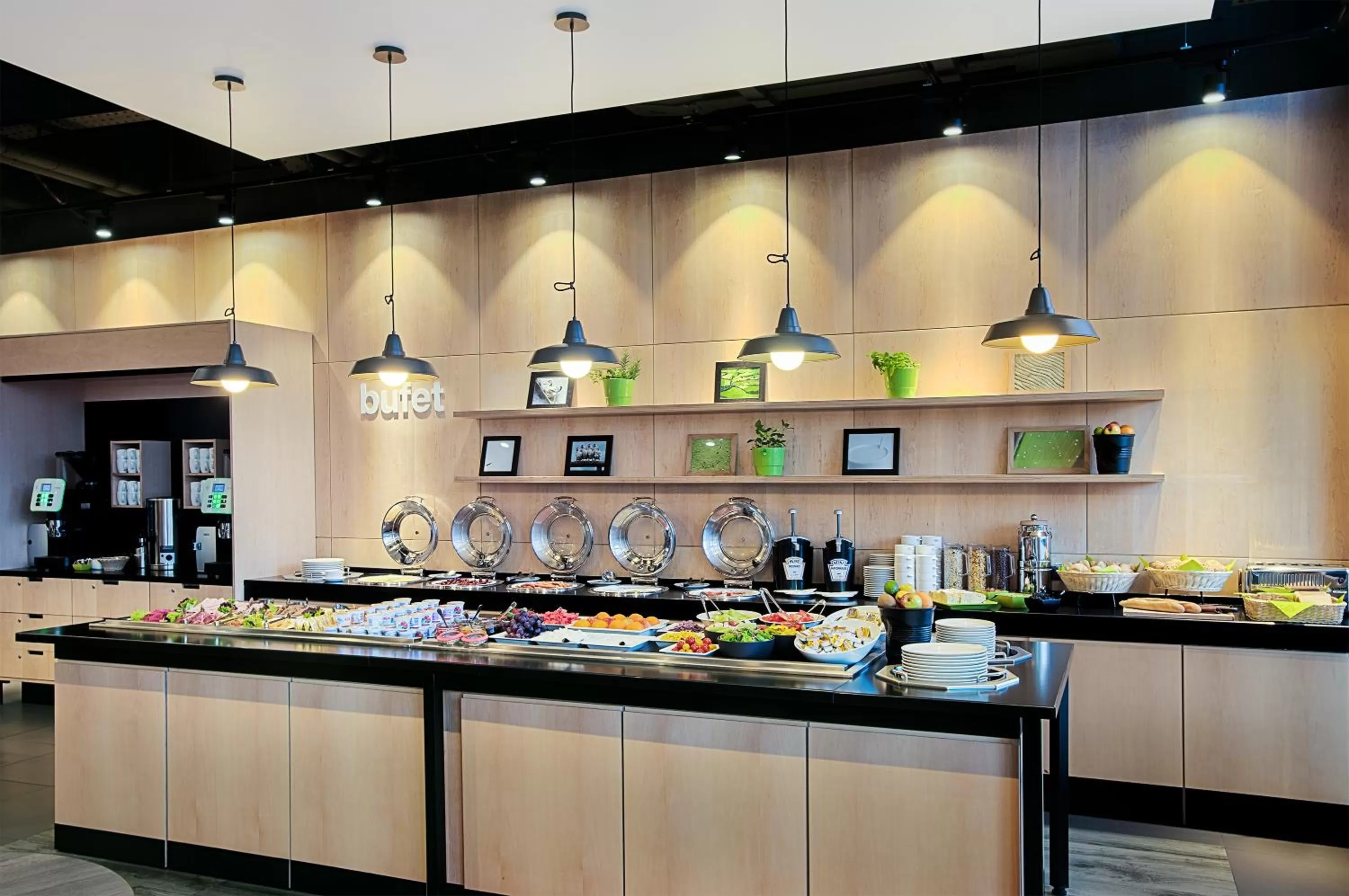 Restaurant/places to eat in CAMPANILE PRIME Warszawa Centrum