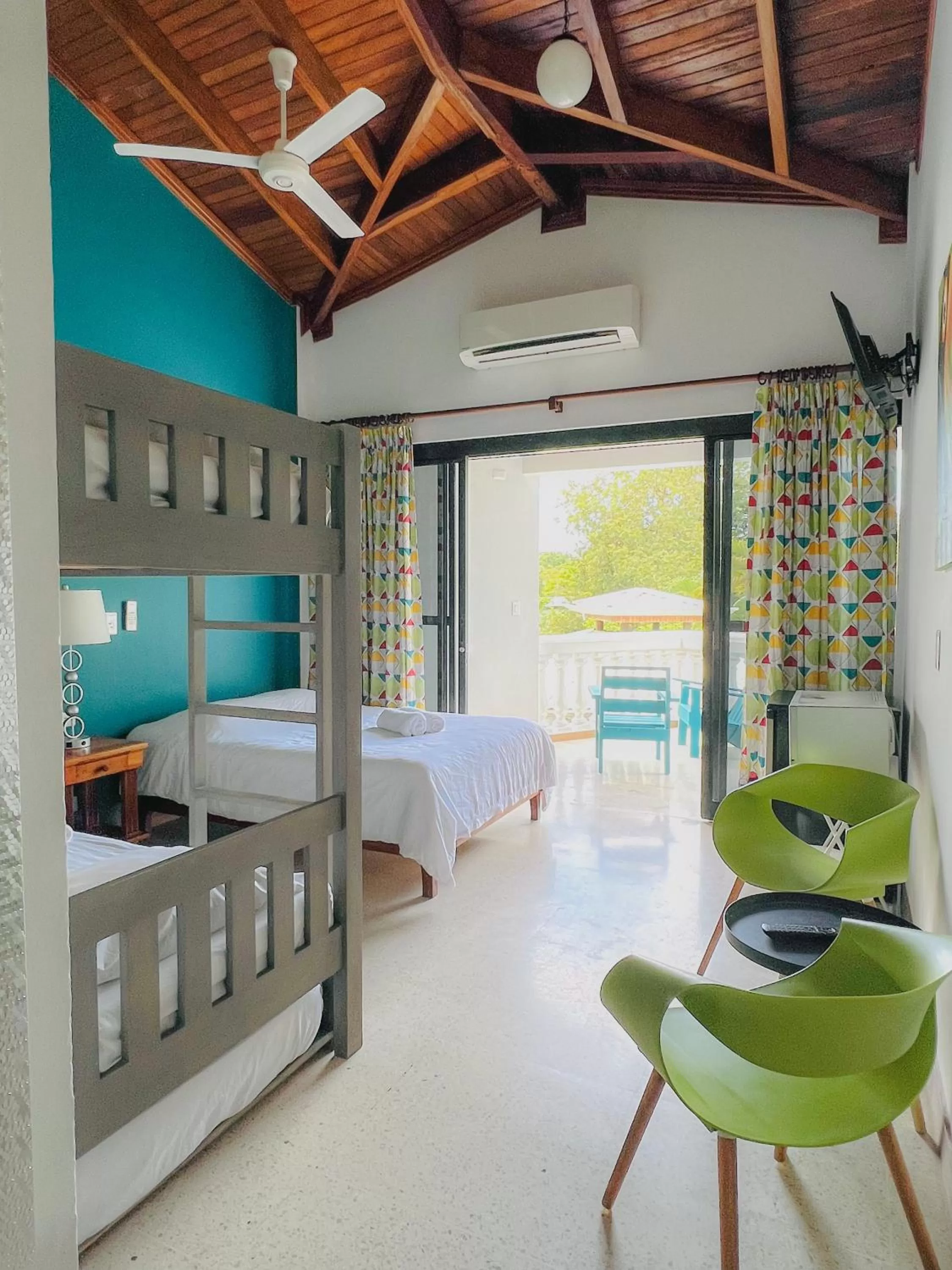 View (from property/room), Bed in Hotel Mar Rey